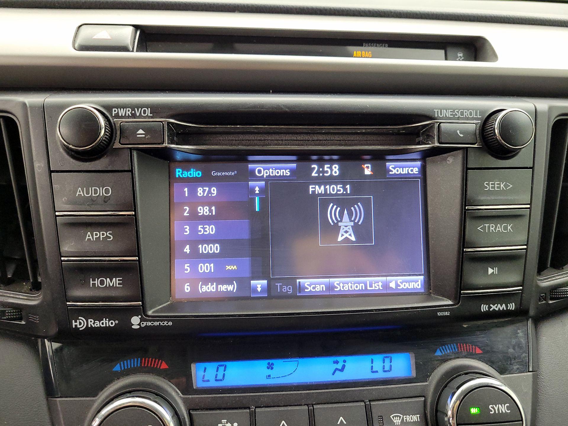 Thumbnail: 2016 Toyota RAV4 - 15