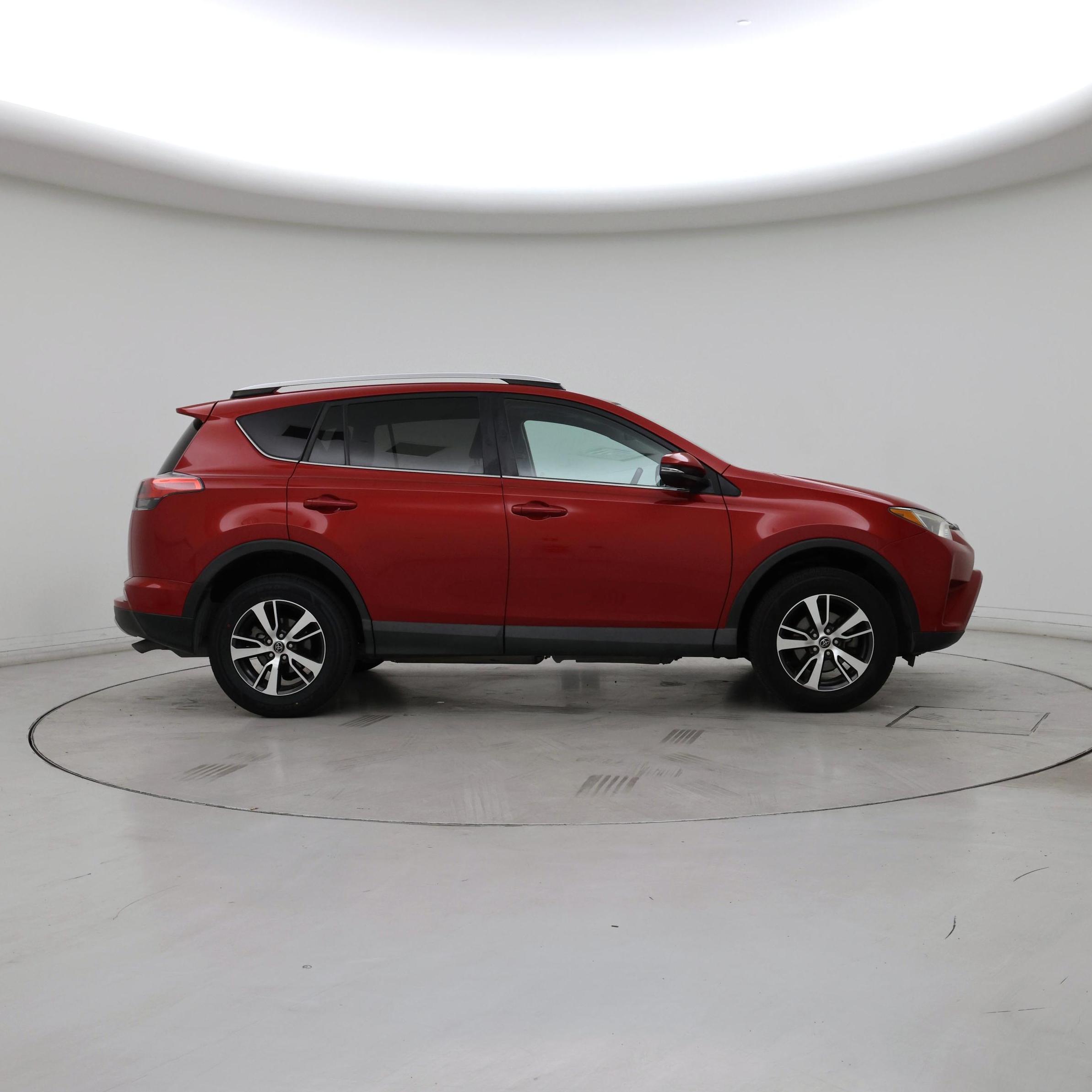Thumbnail: 2016 Toyota RAV4 - 7