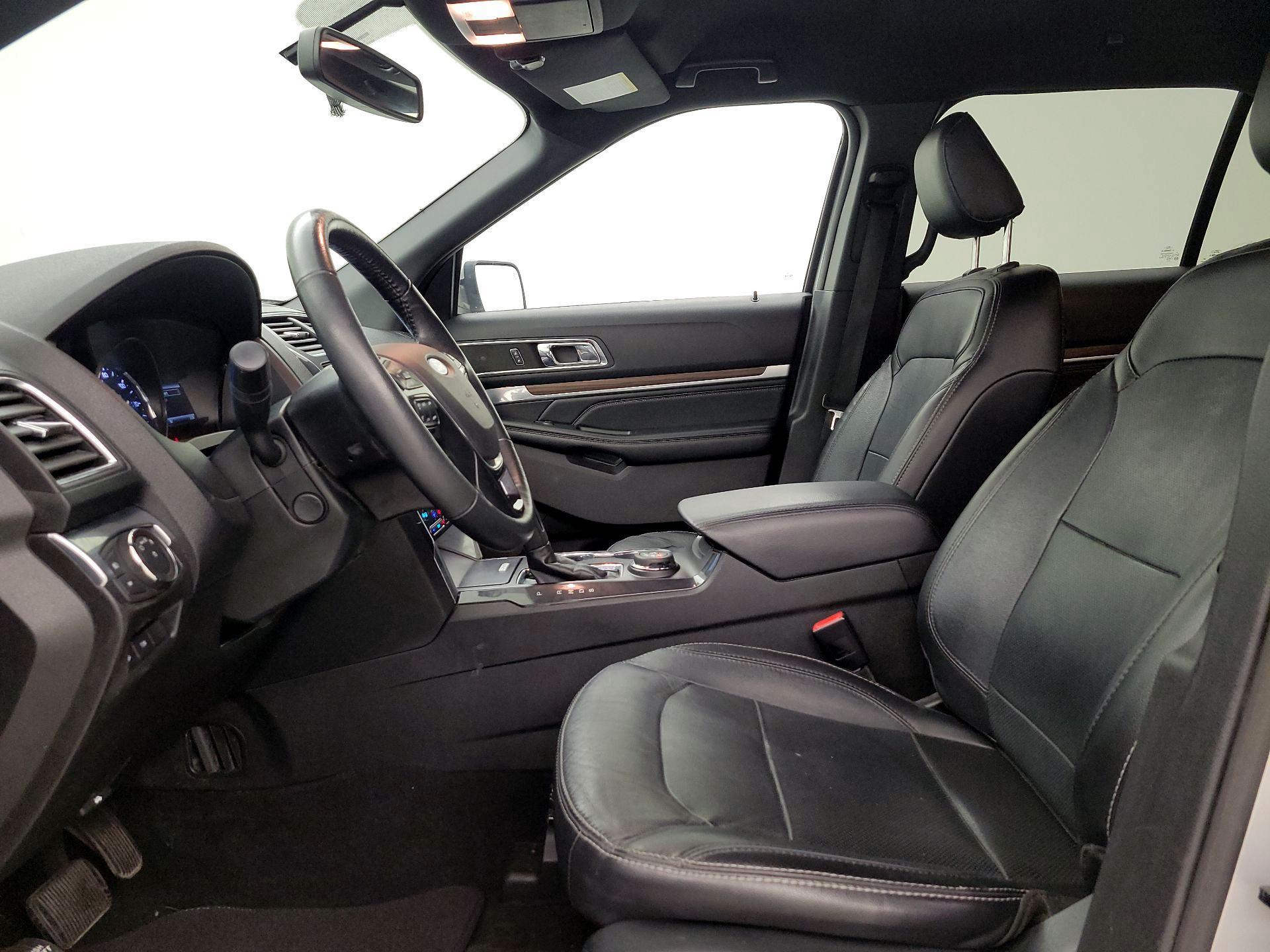 Thumbnail: 2019 Ford Explorer - 11