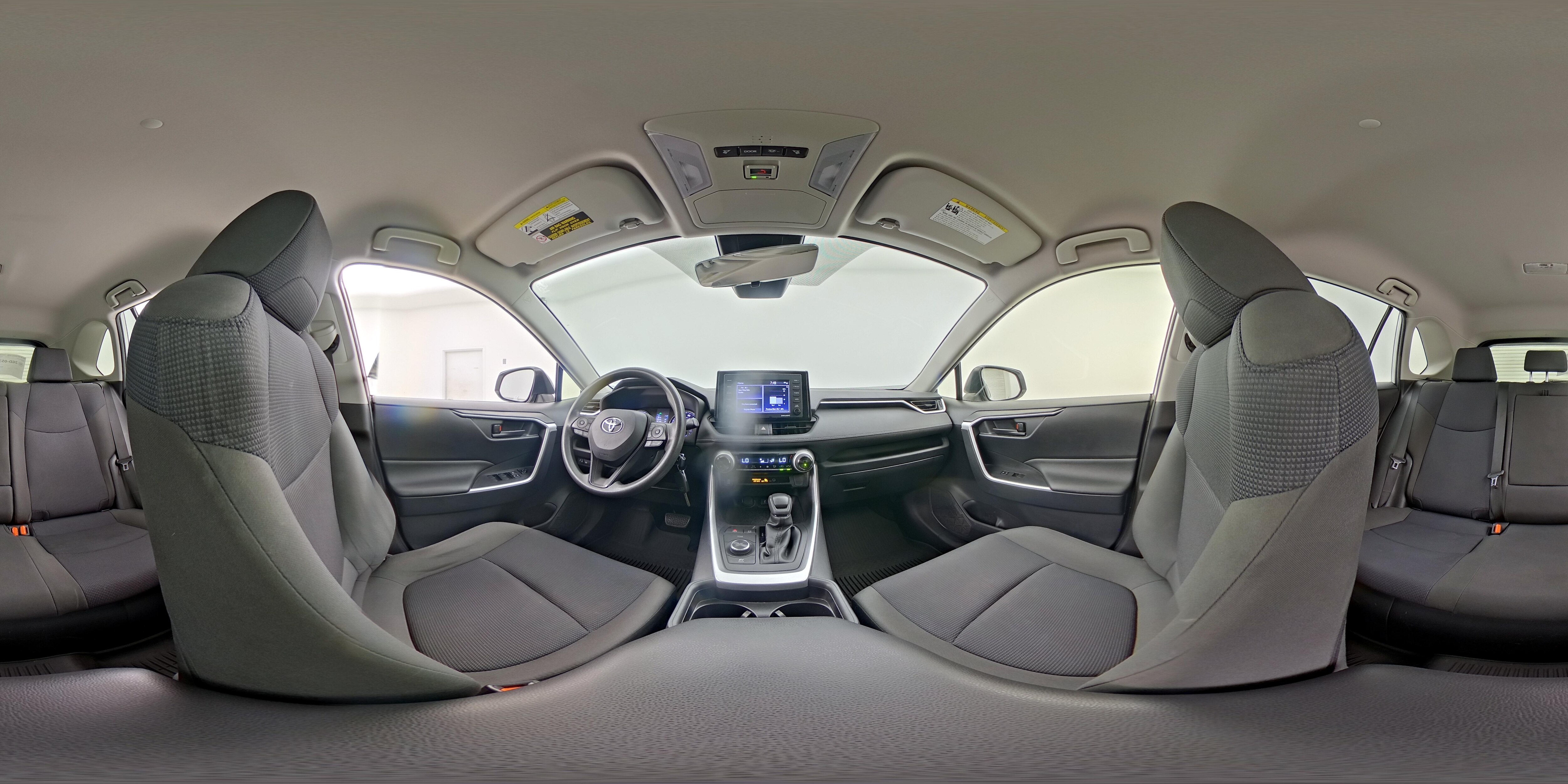 2021 Toyota RAV4 LE - Photo 24