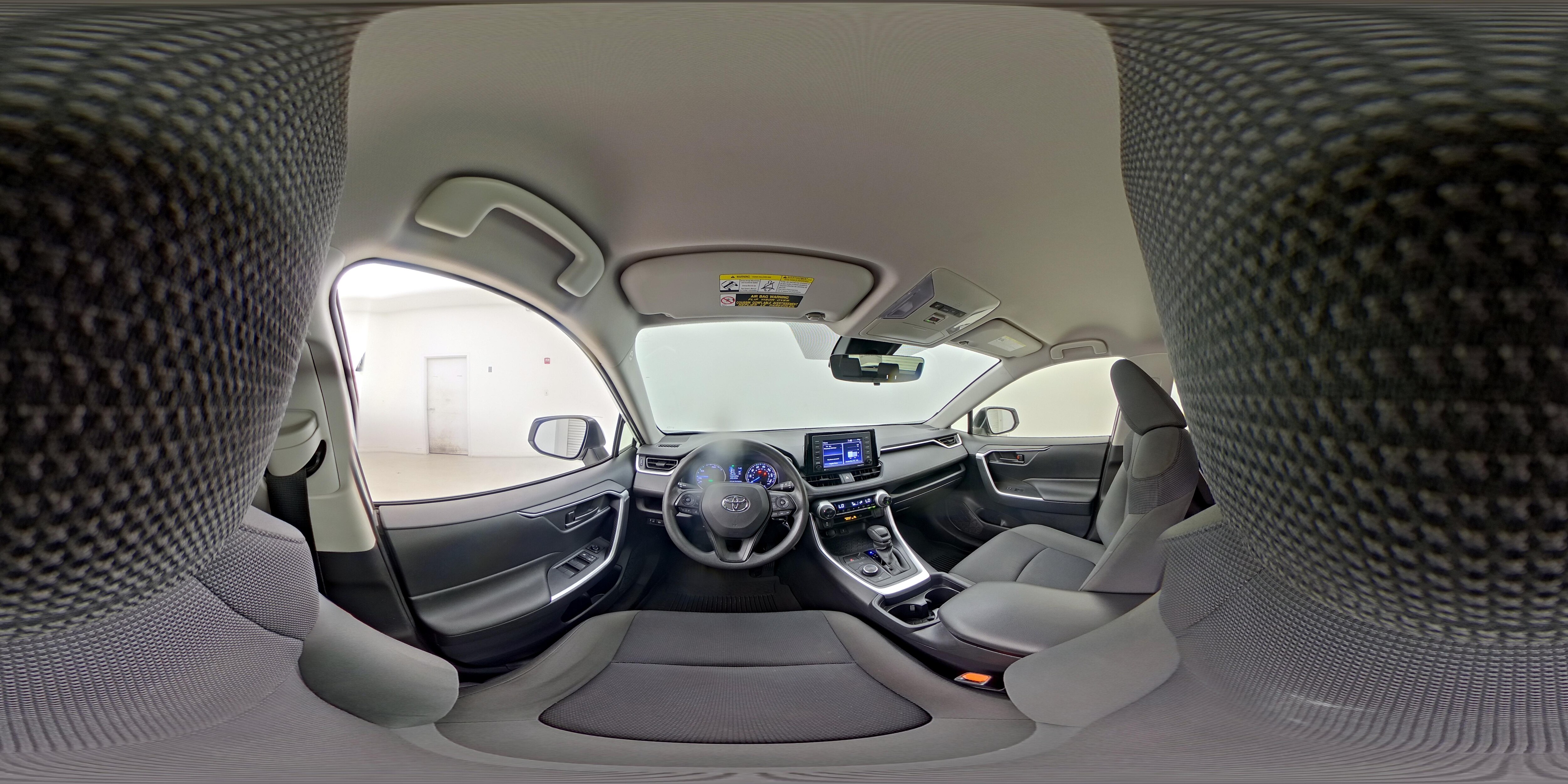 2021 Toyota RAV4 LE - Photo 26
