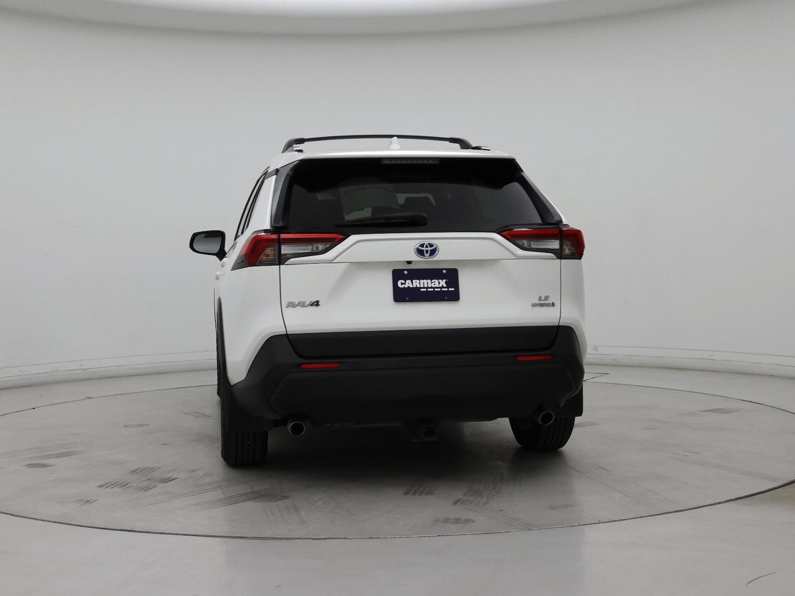 2021 Toyota RAV4 LE - Photo 7