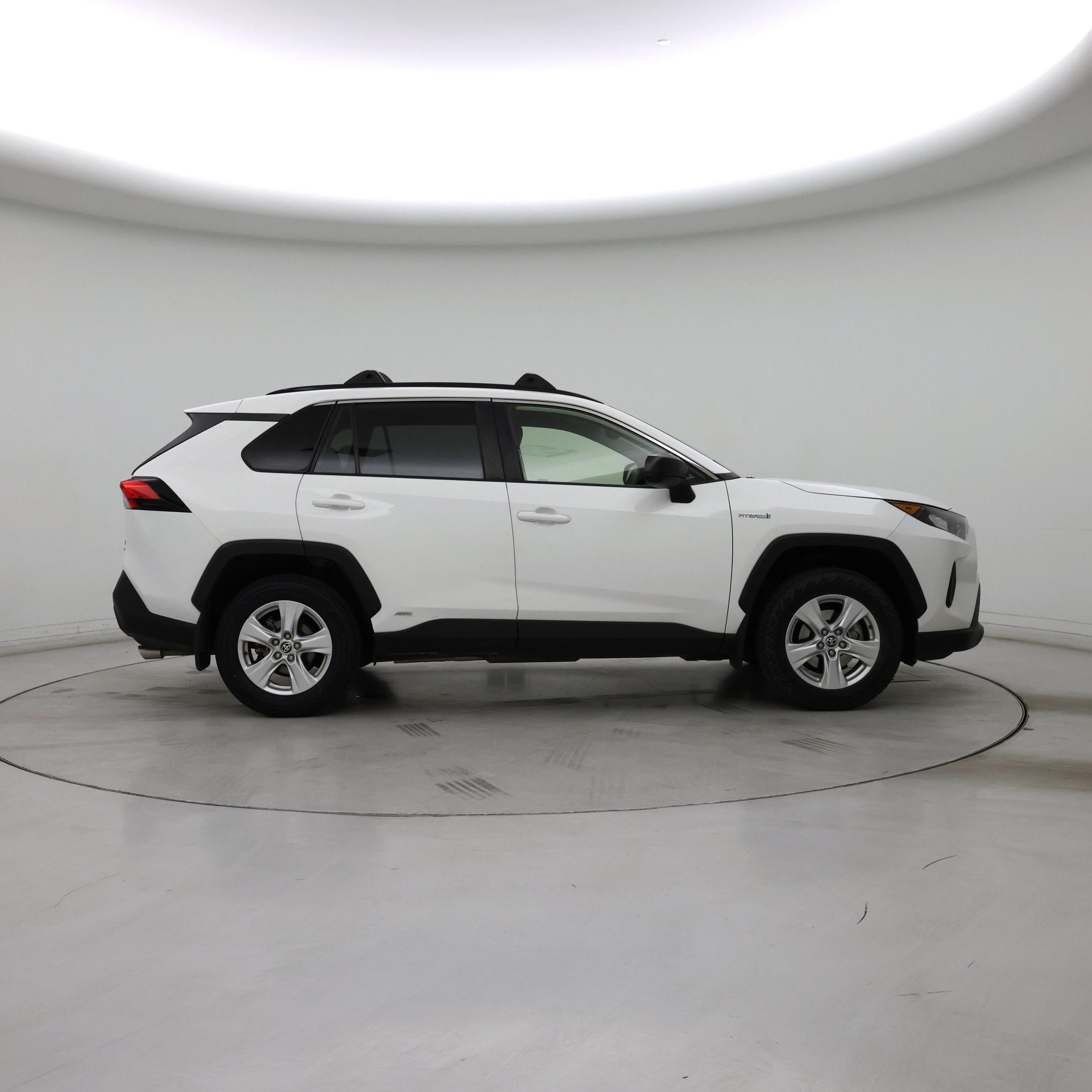 Thumbnail: 2021 Toyota RAV4 - 7