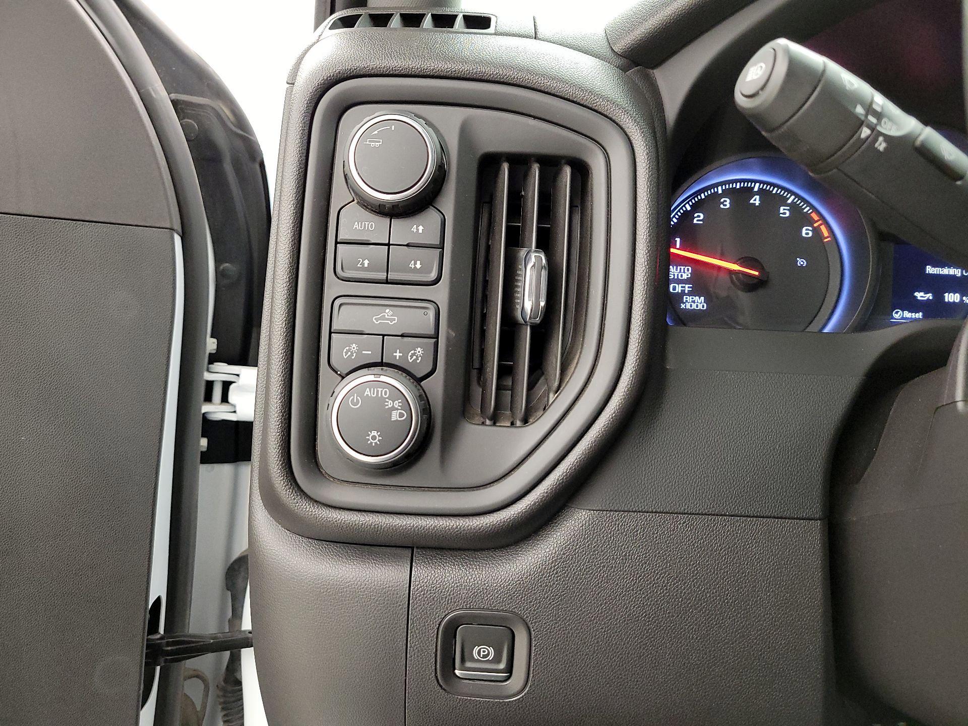 Thumbnail: 2023 Chevrolet Silverado 1500 - 13