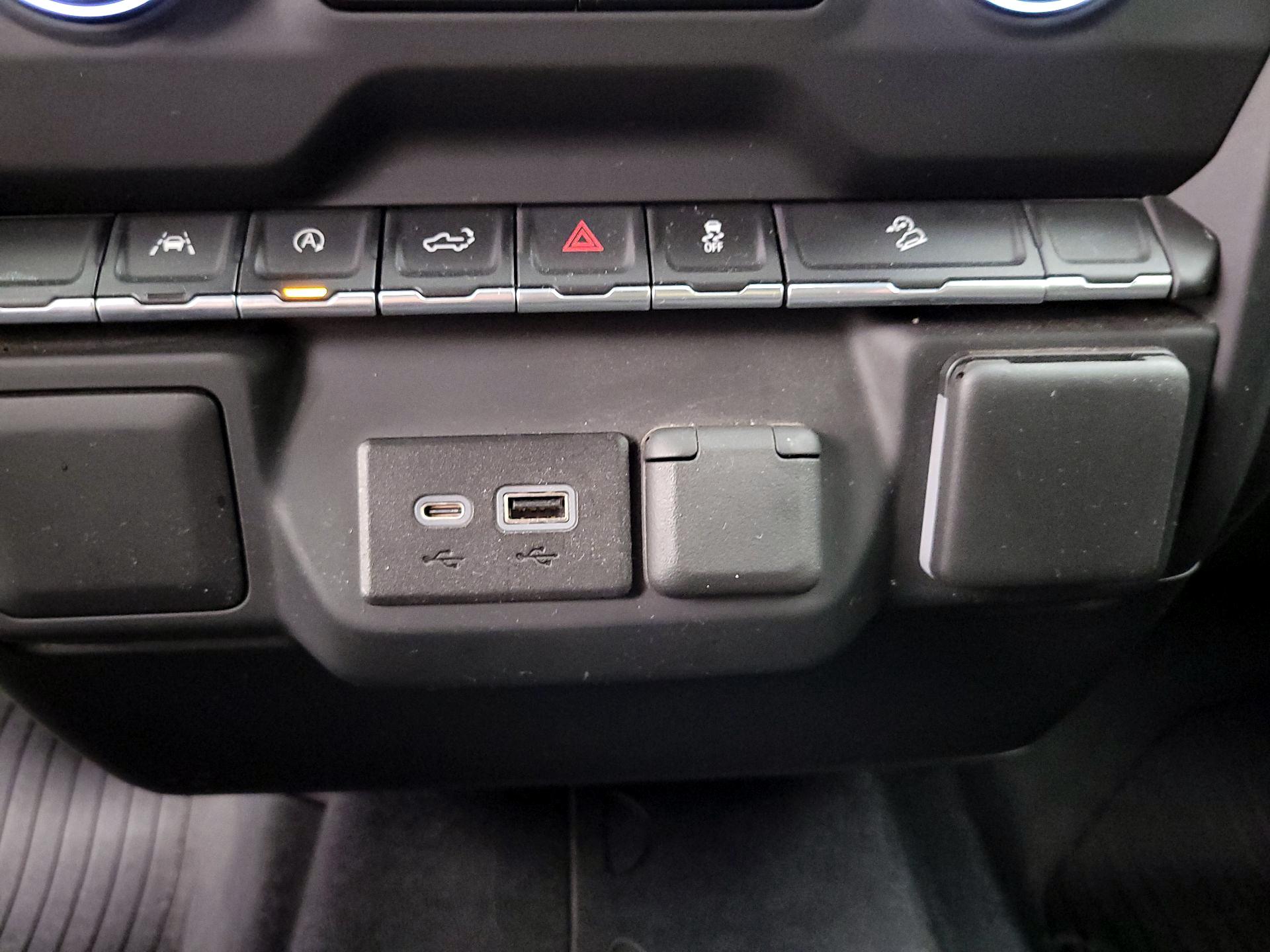 Thumbnail: 2023 Chevrolet Silverado 1500 - 18