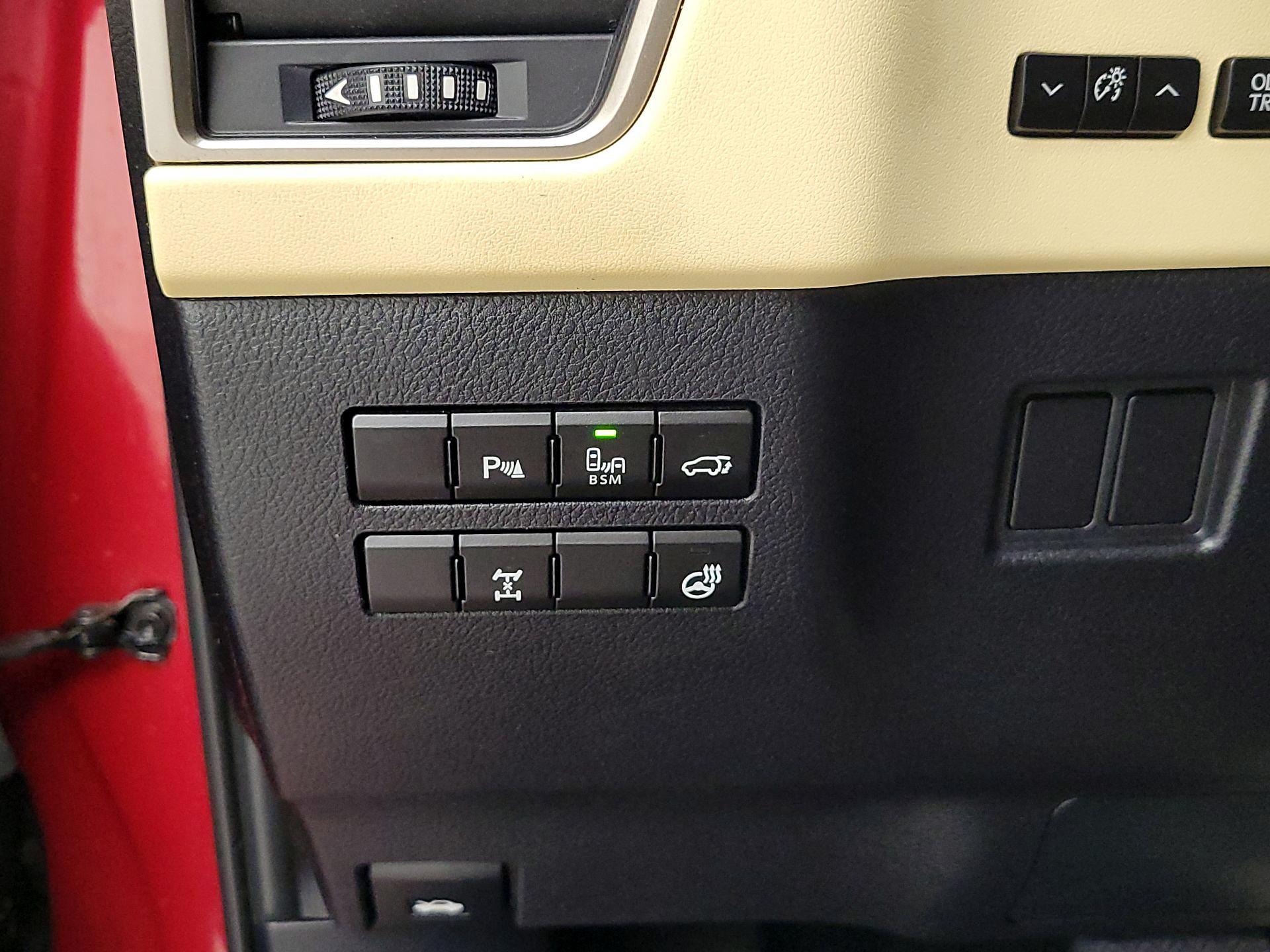 Thumbnail: 2015 Lexus NX - 13