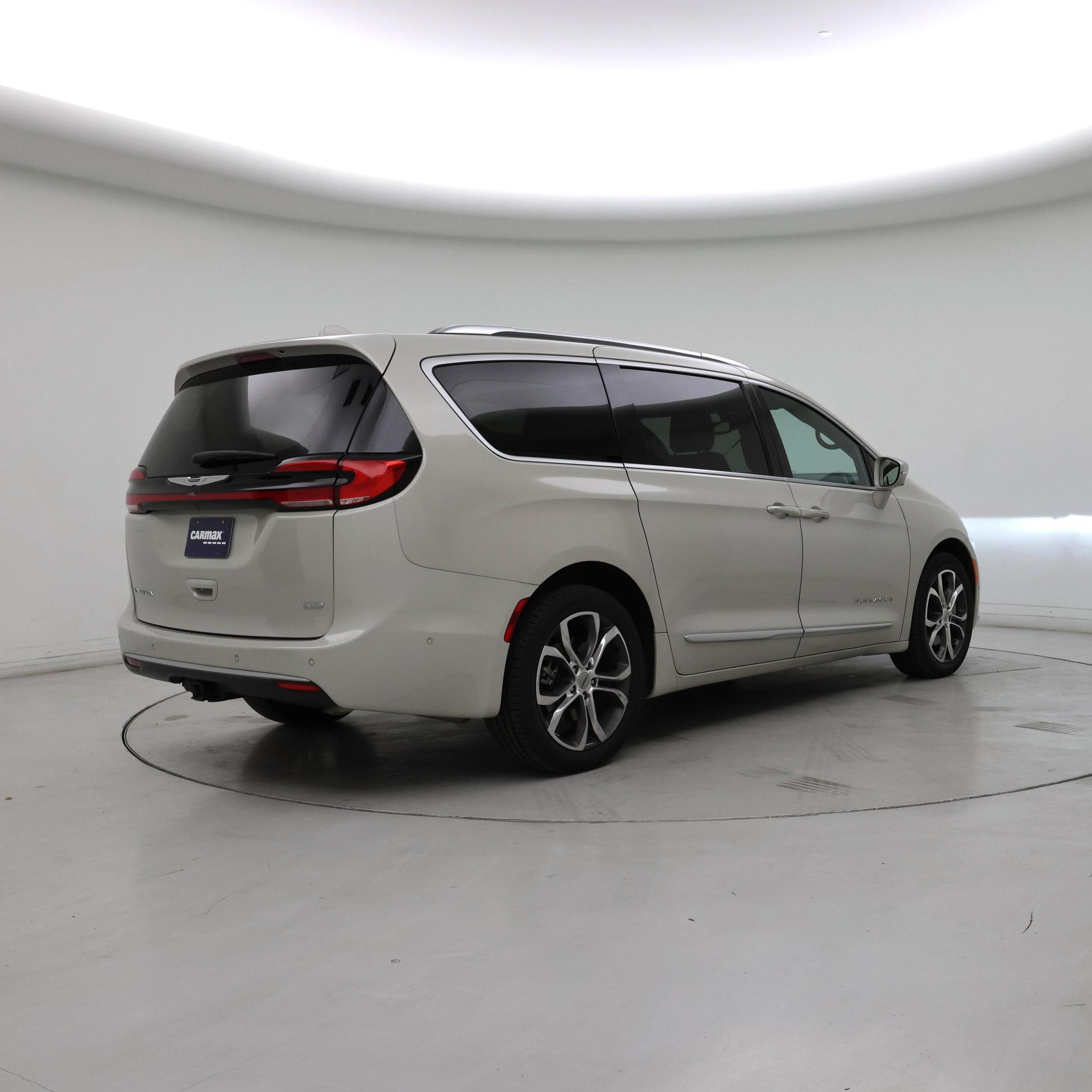 Thumbnail: 2021 Chrysler Pacifica - 8