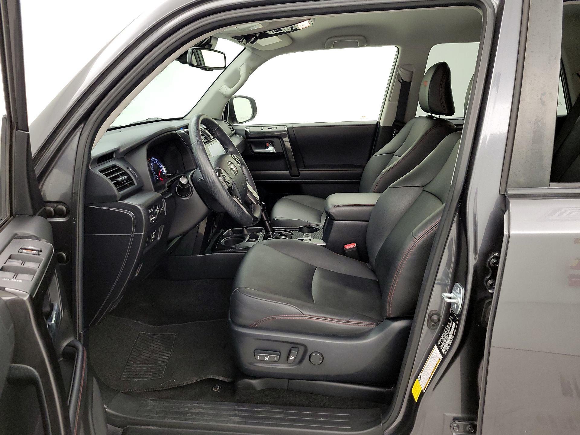 Thumbnail: 2020 Toyota 4Runner - 11