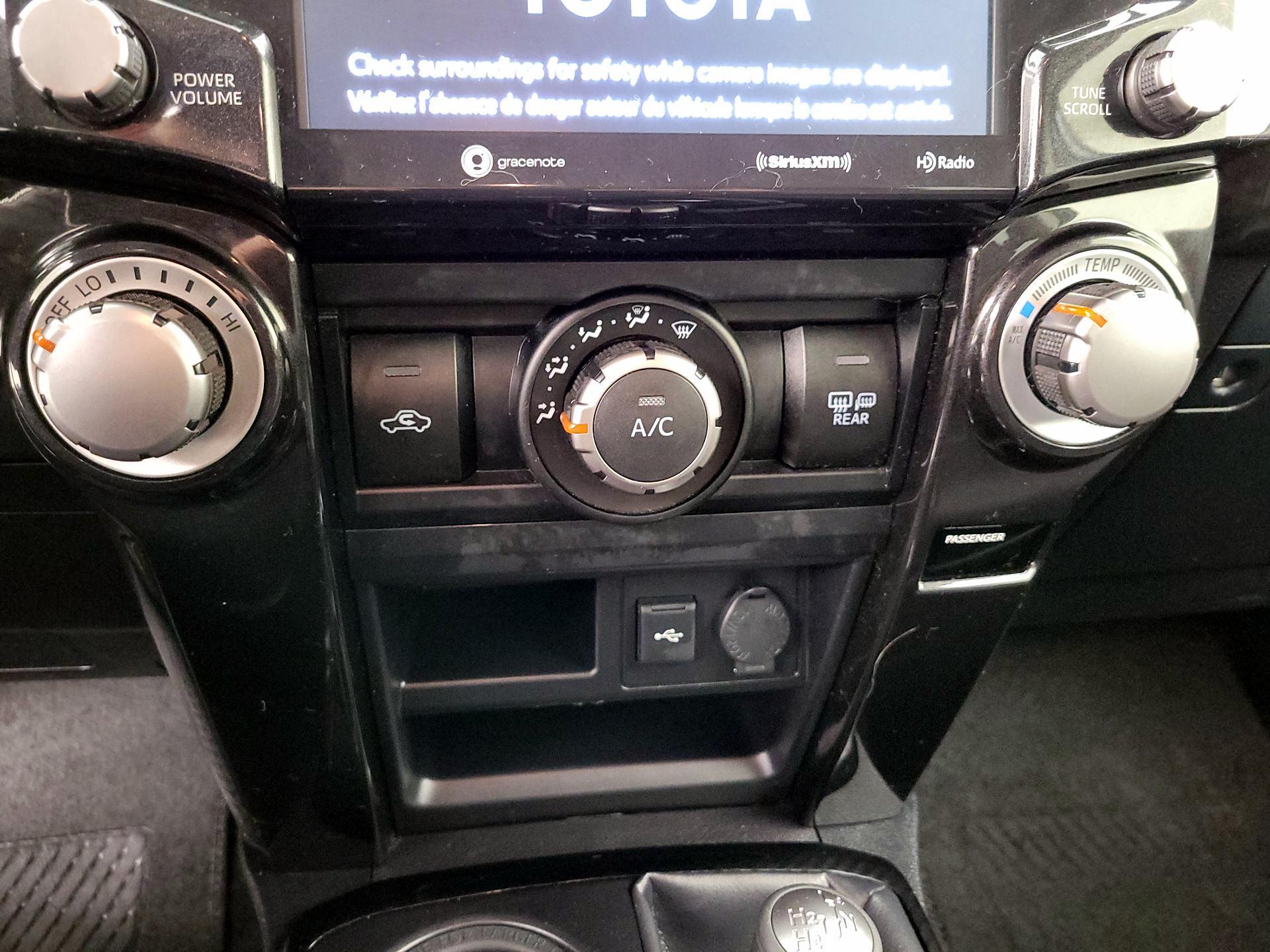 Thumbnail: 2020 Toyota 4Runner - 17