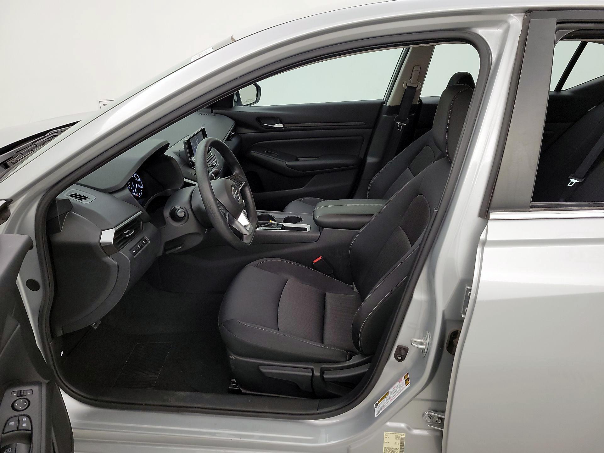 Thumbnail: 2021 Nissan Altima - 11