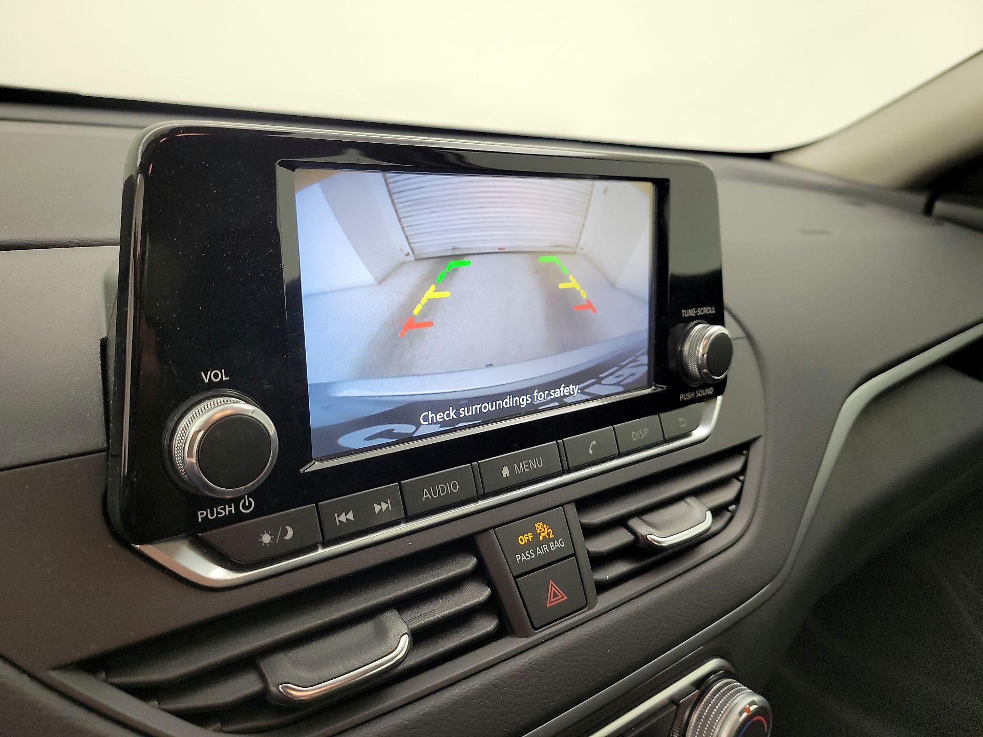 Thumbnail: 2021 Nissan Altima - 14