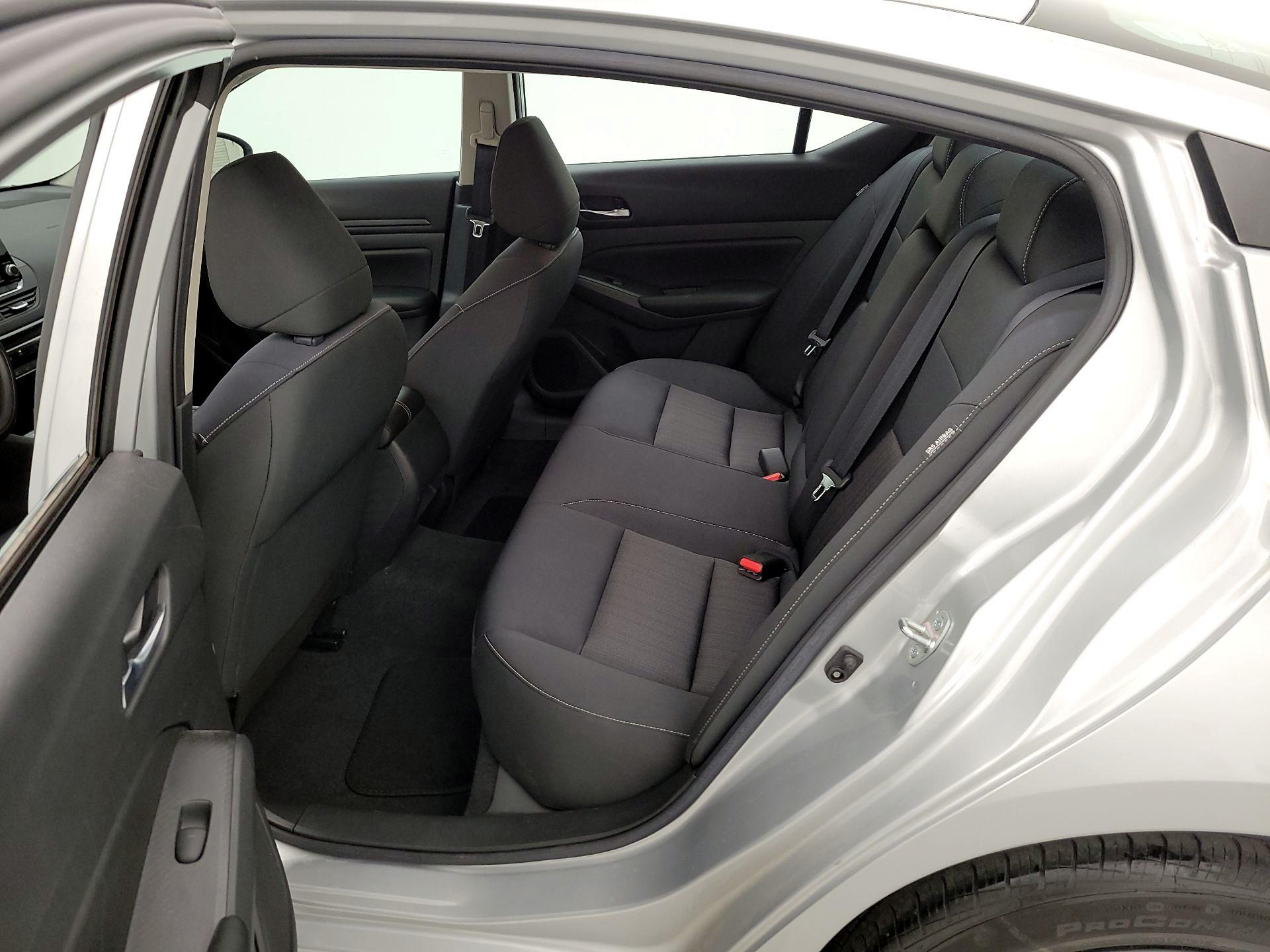 Thumbnail: 2021 Nissan Altima - 19