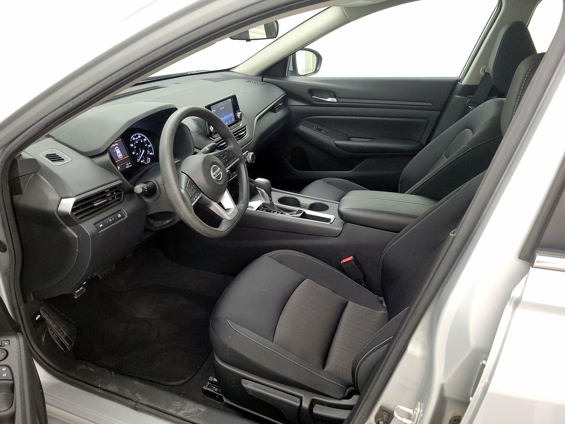 Thumbnail: 2021 Nissan Altima - 11