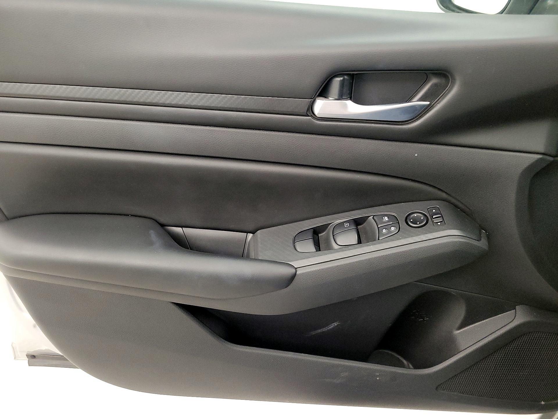 Thumbnail: 2021 Nissan Altima - 12