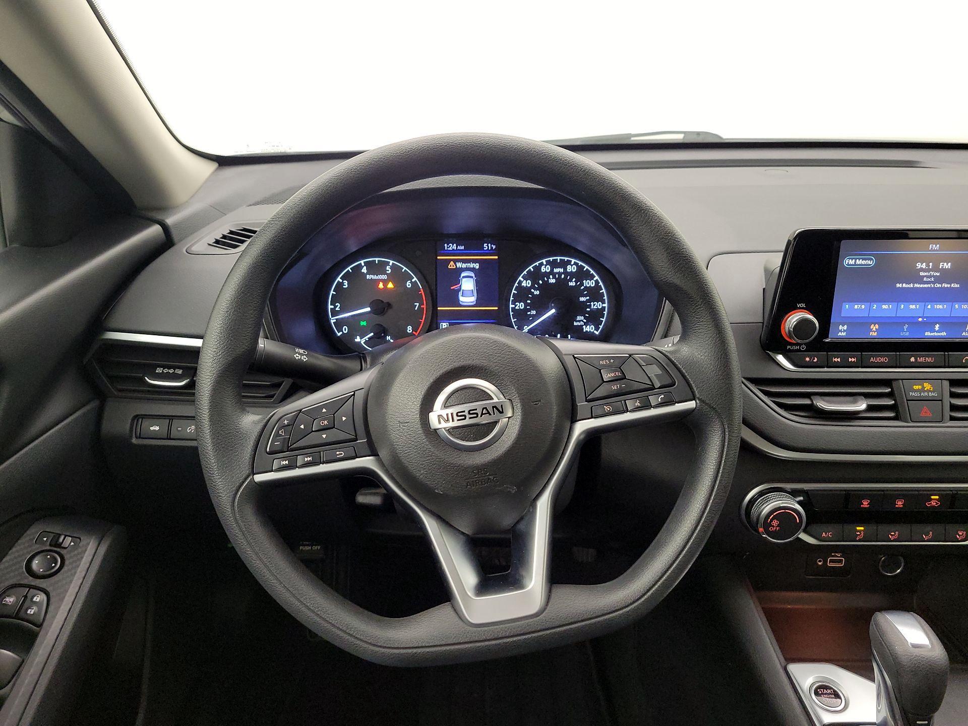 Thumbnail: 2021 Nissan Altima - 10