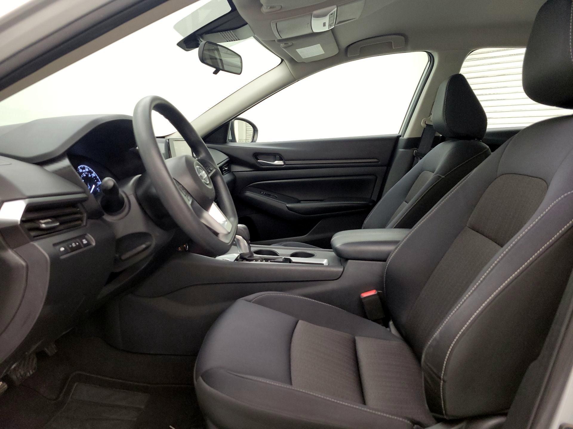 Thumbnail: 2021 Nissan Altima - 11