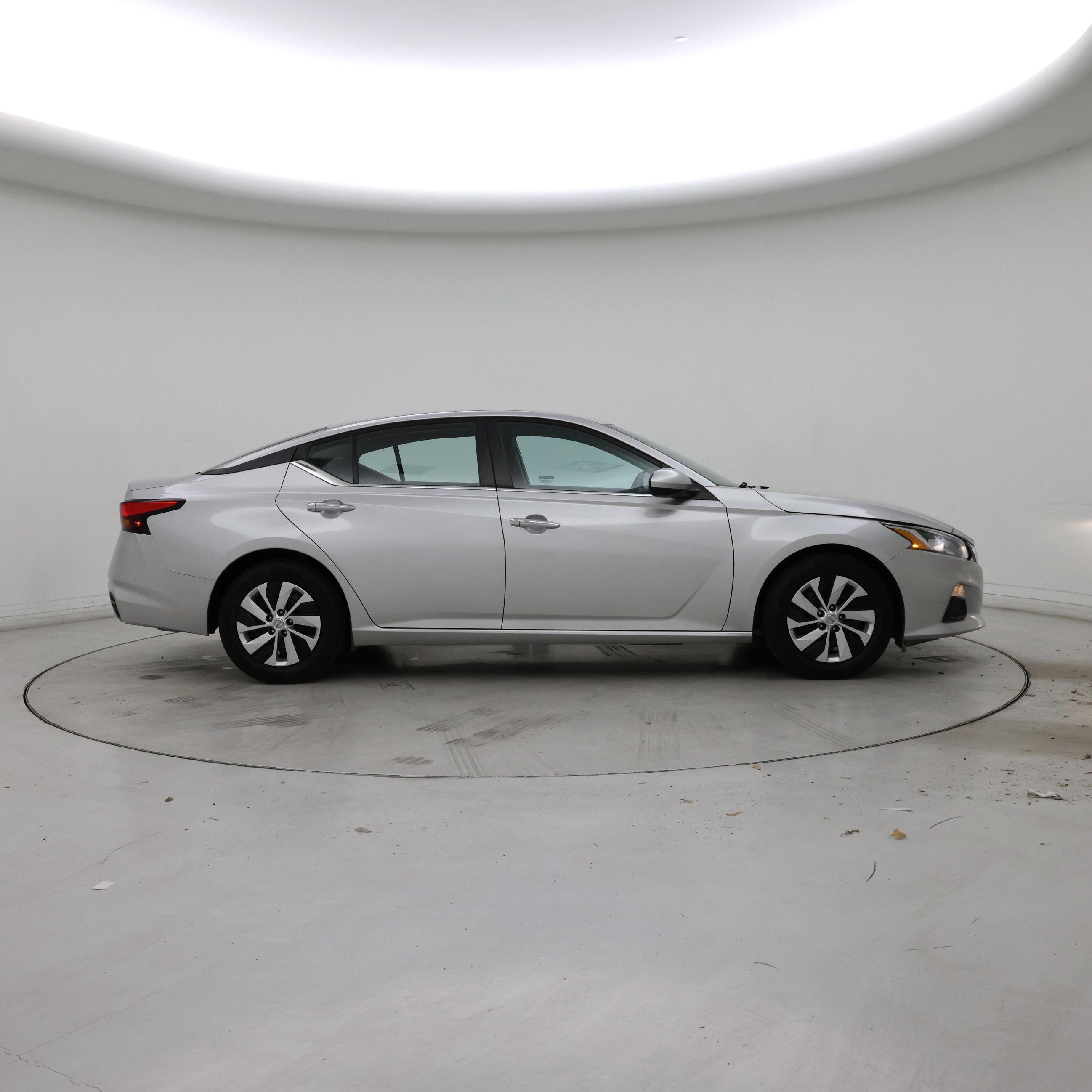 Thumbnail: 2021 Nissan Altima - 7