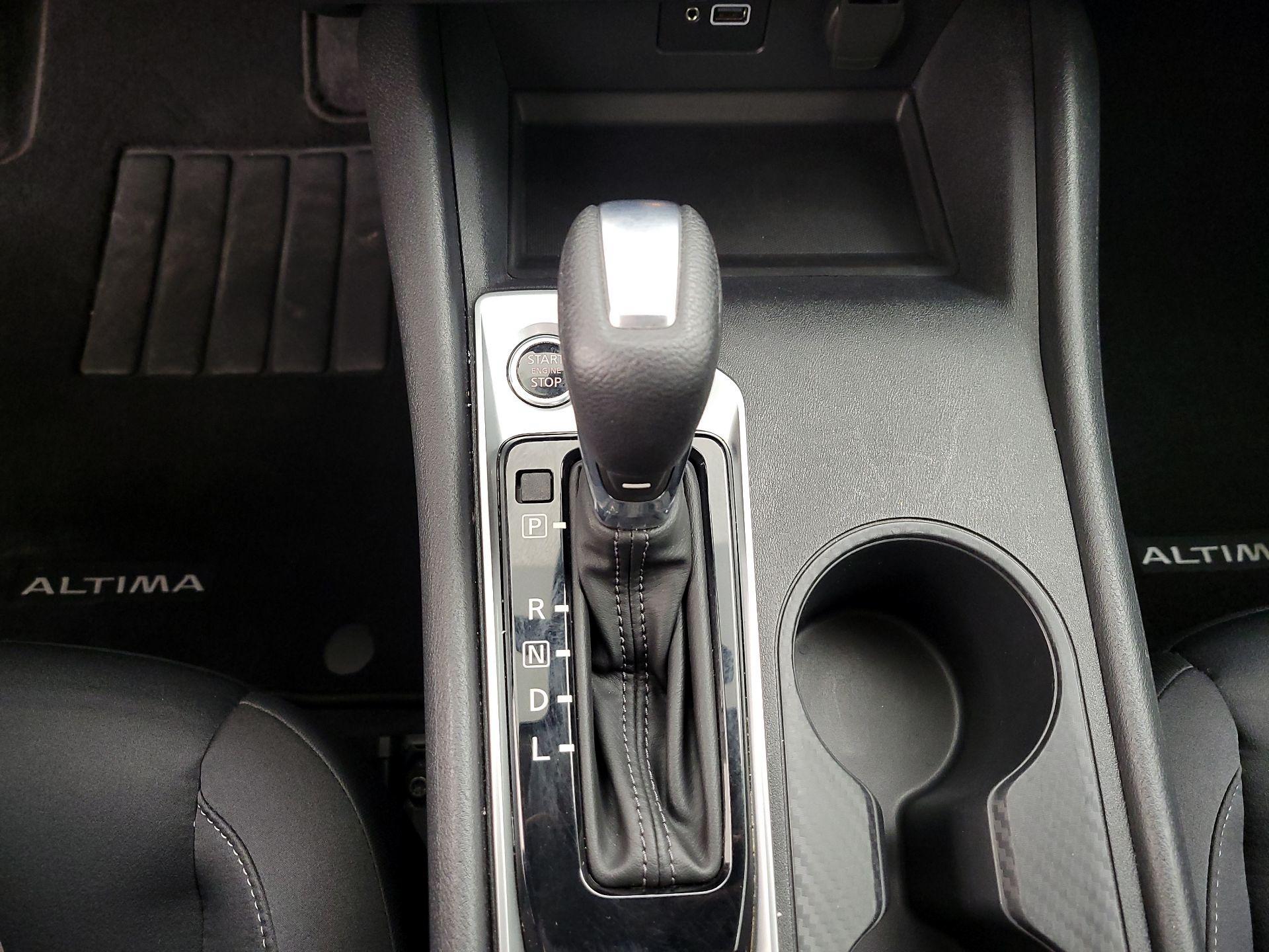 Thumbnail: 2021 Nissan Altima - 16