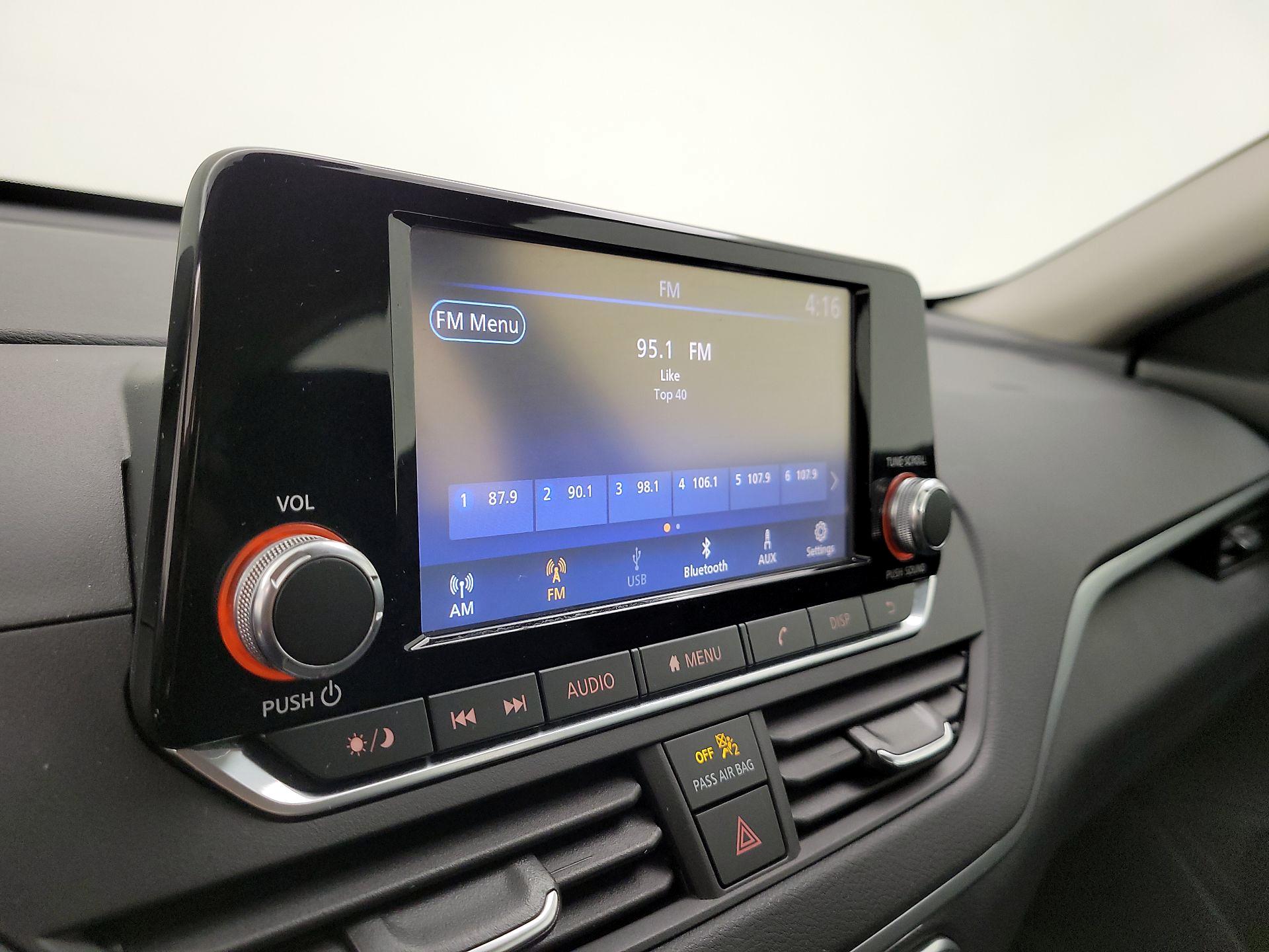 Thumbnail: 2021 Nissan Altima - 15