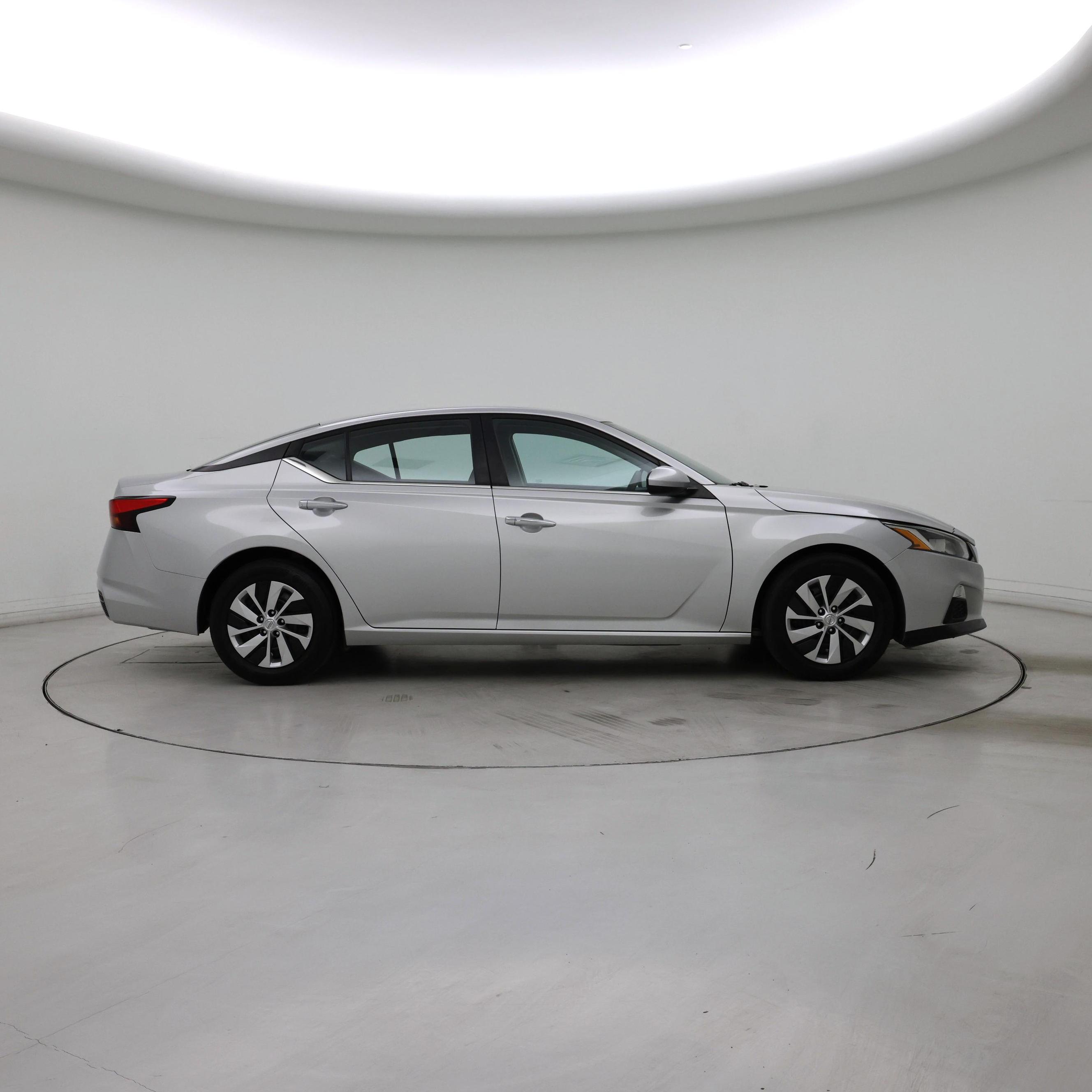 Thumbnail: 2021 Nissan Altima - 7