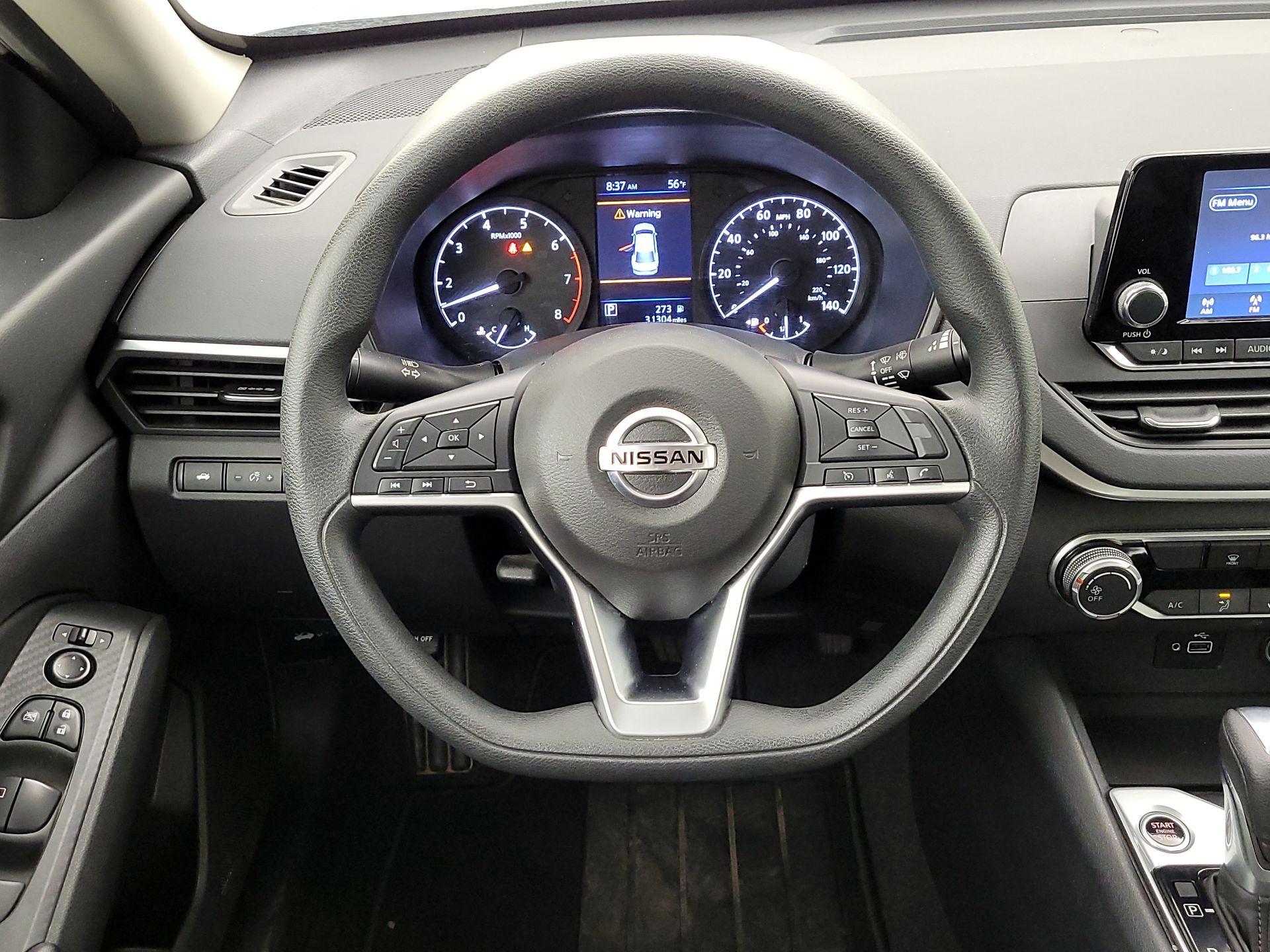 Thumbnail: 2021 Nissan Altima - 10