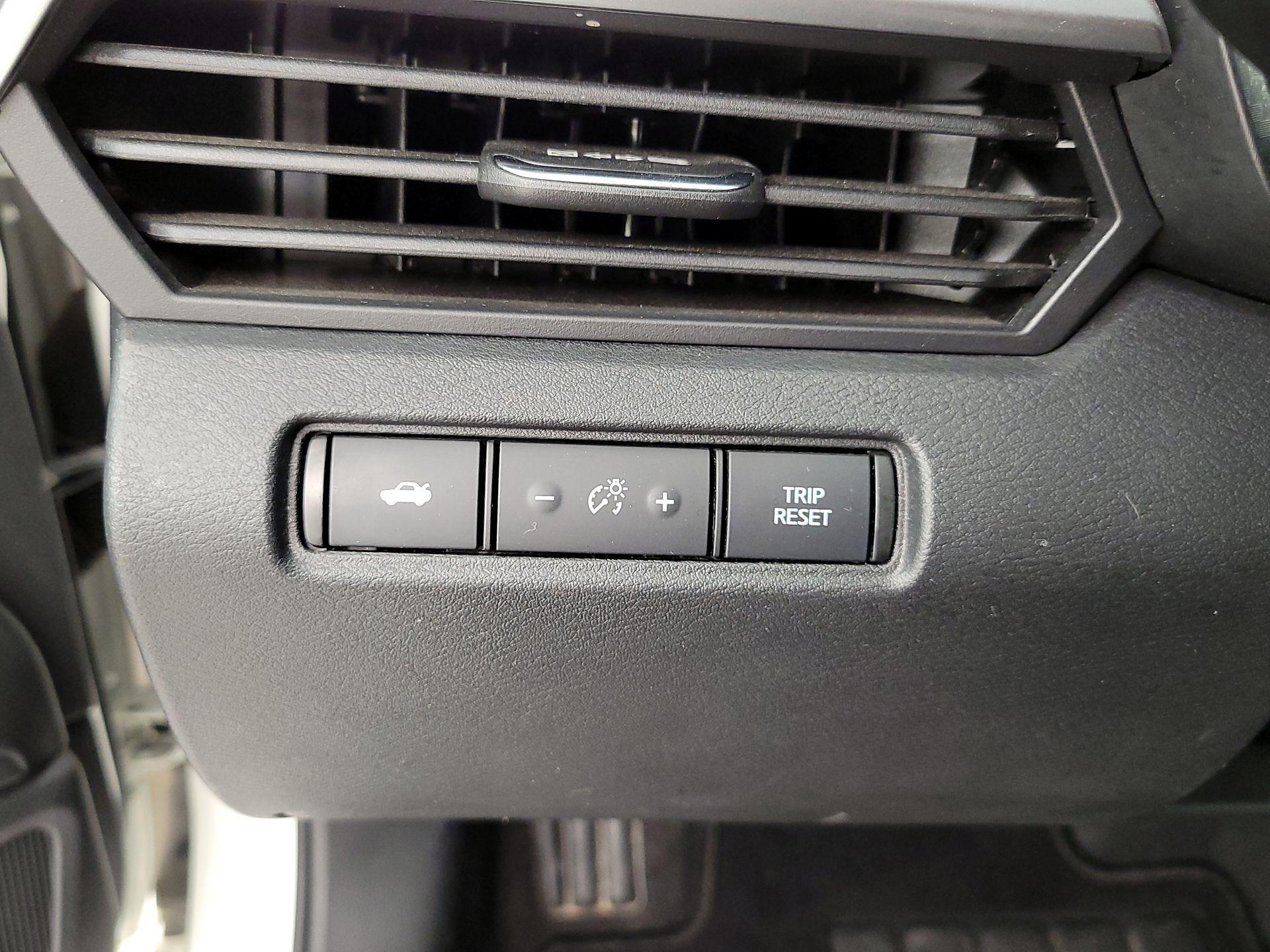 Thumbnail: 2021 Nissan Altima - 13