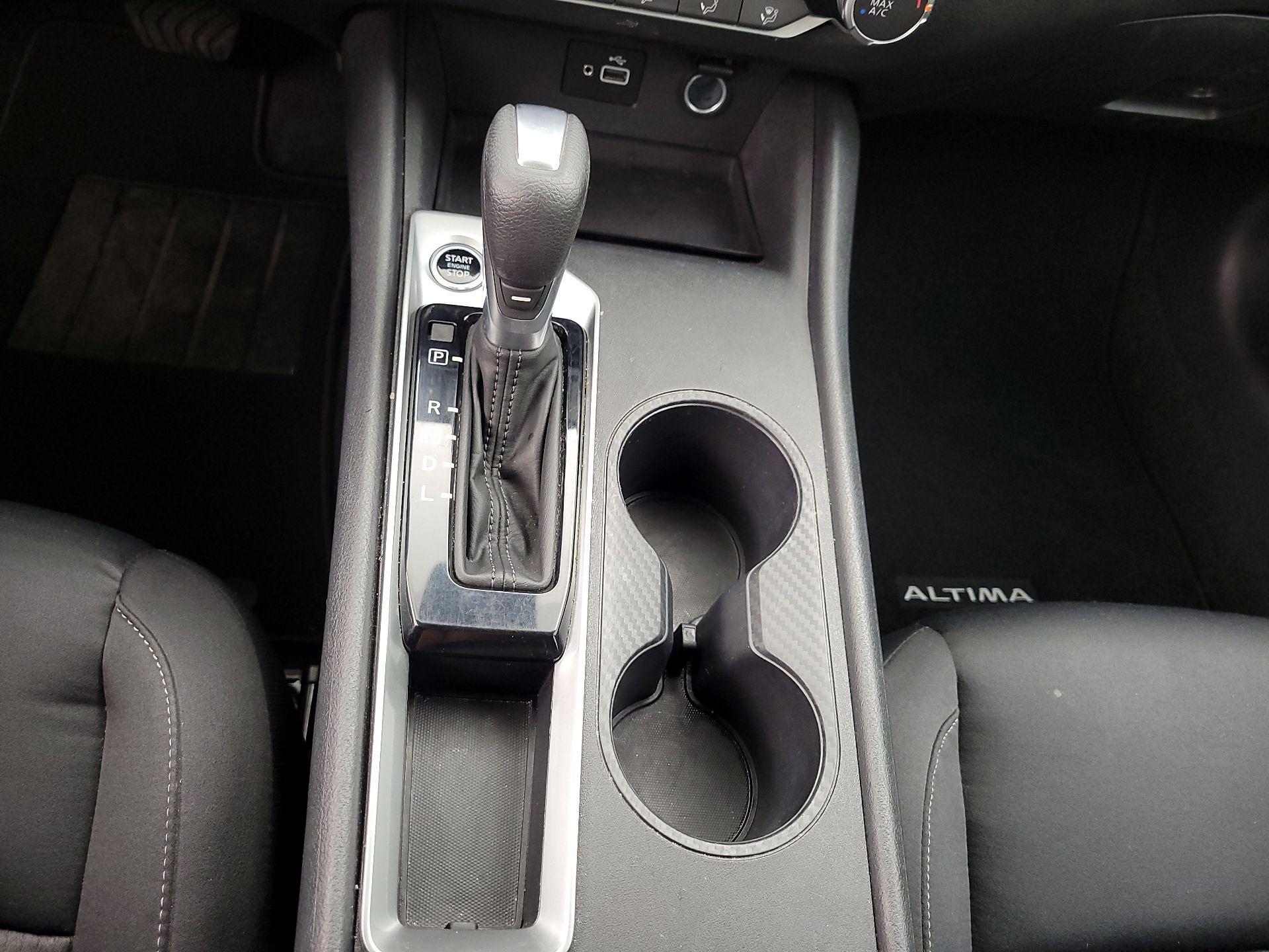 Thumbnail: 2021 Nissan Altima - 17