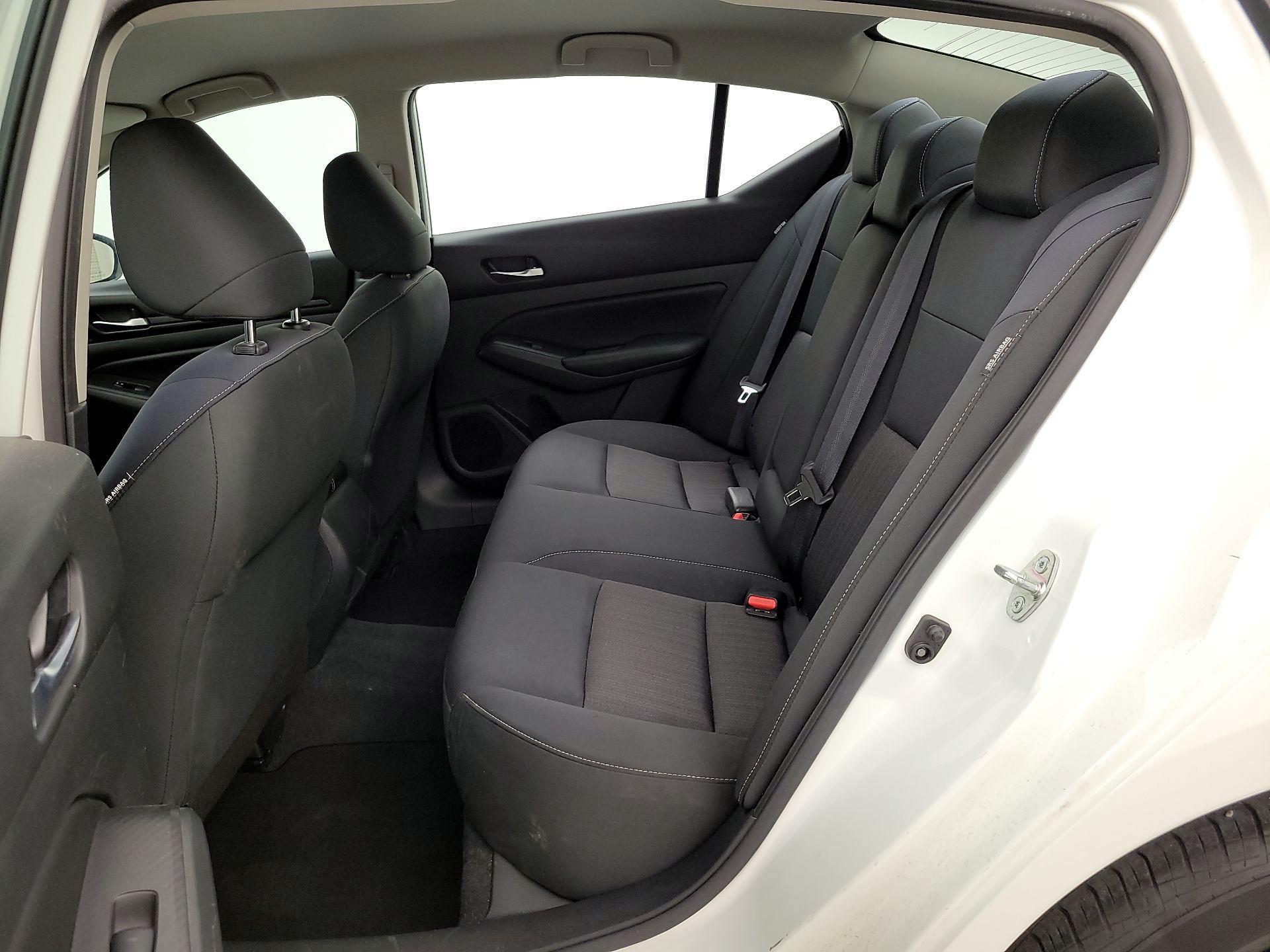 Thumbnail: 2021 Nissan Altima - 19