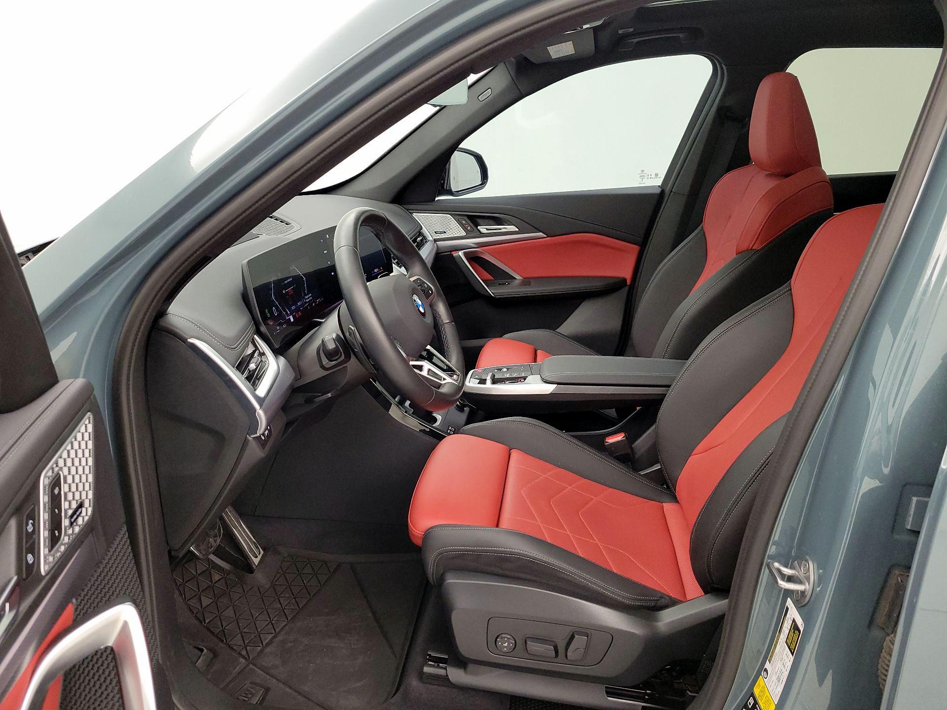 Thumbnail: 2023 BMW X1 - 11