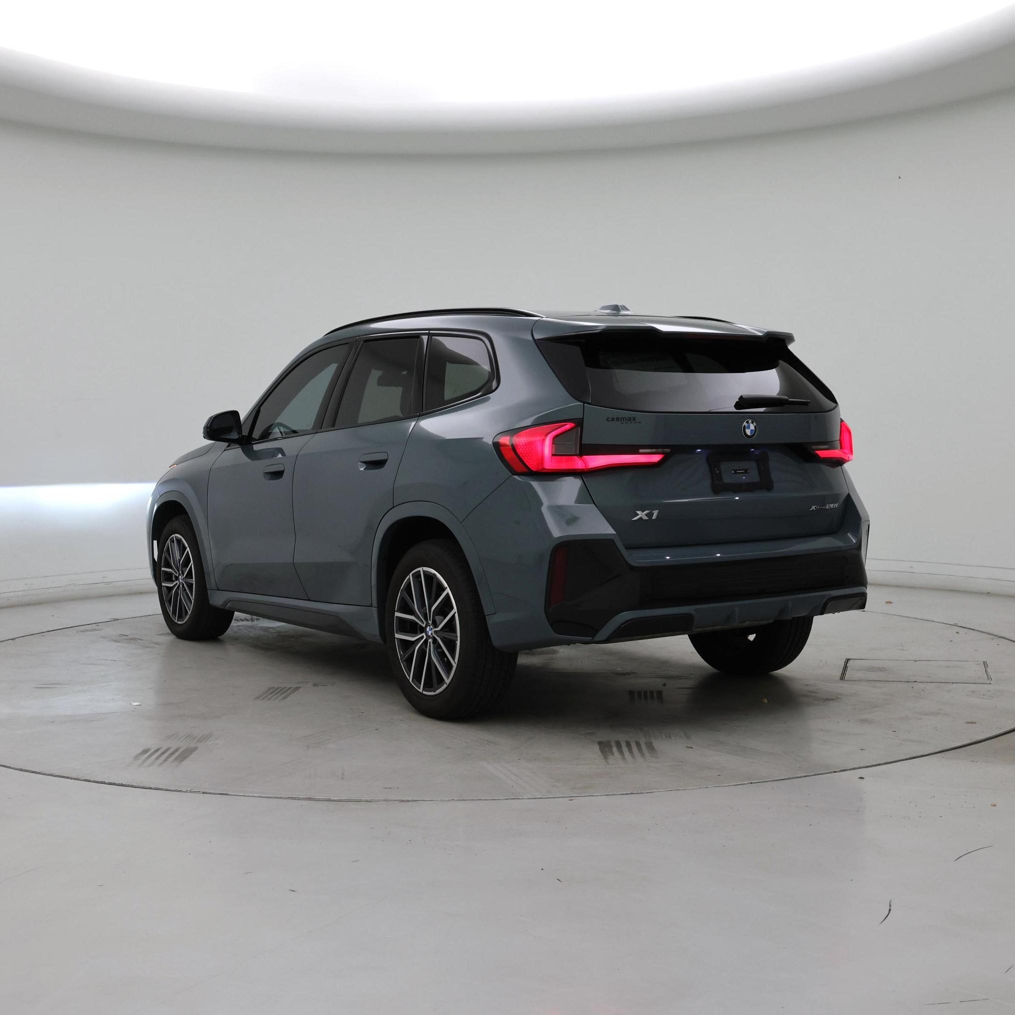 Thumbnail: 2023 BMW X1 - 2