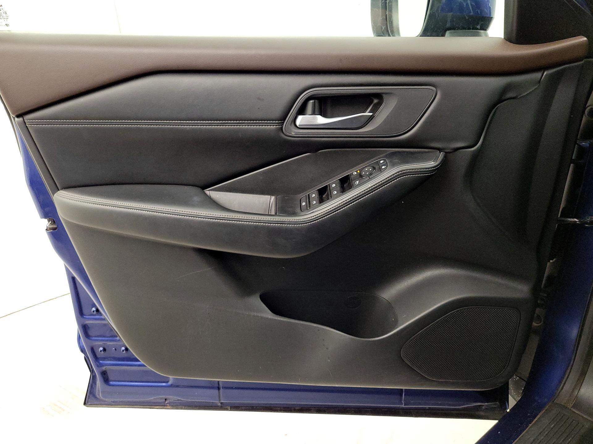 Thumbnail: 2023 Nissan Rogue - 12