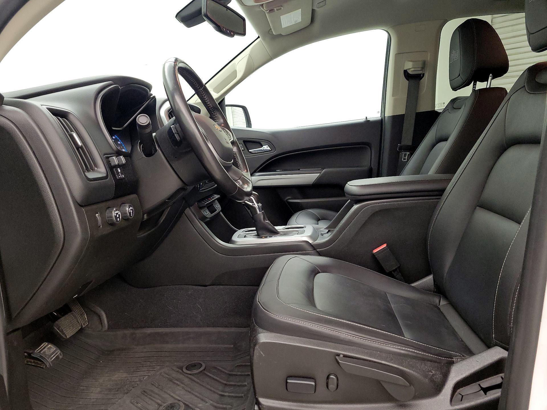 Thumbnail: 2022 Chevrolet Colorado - 11