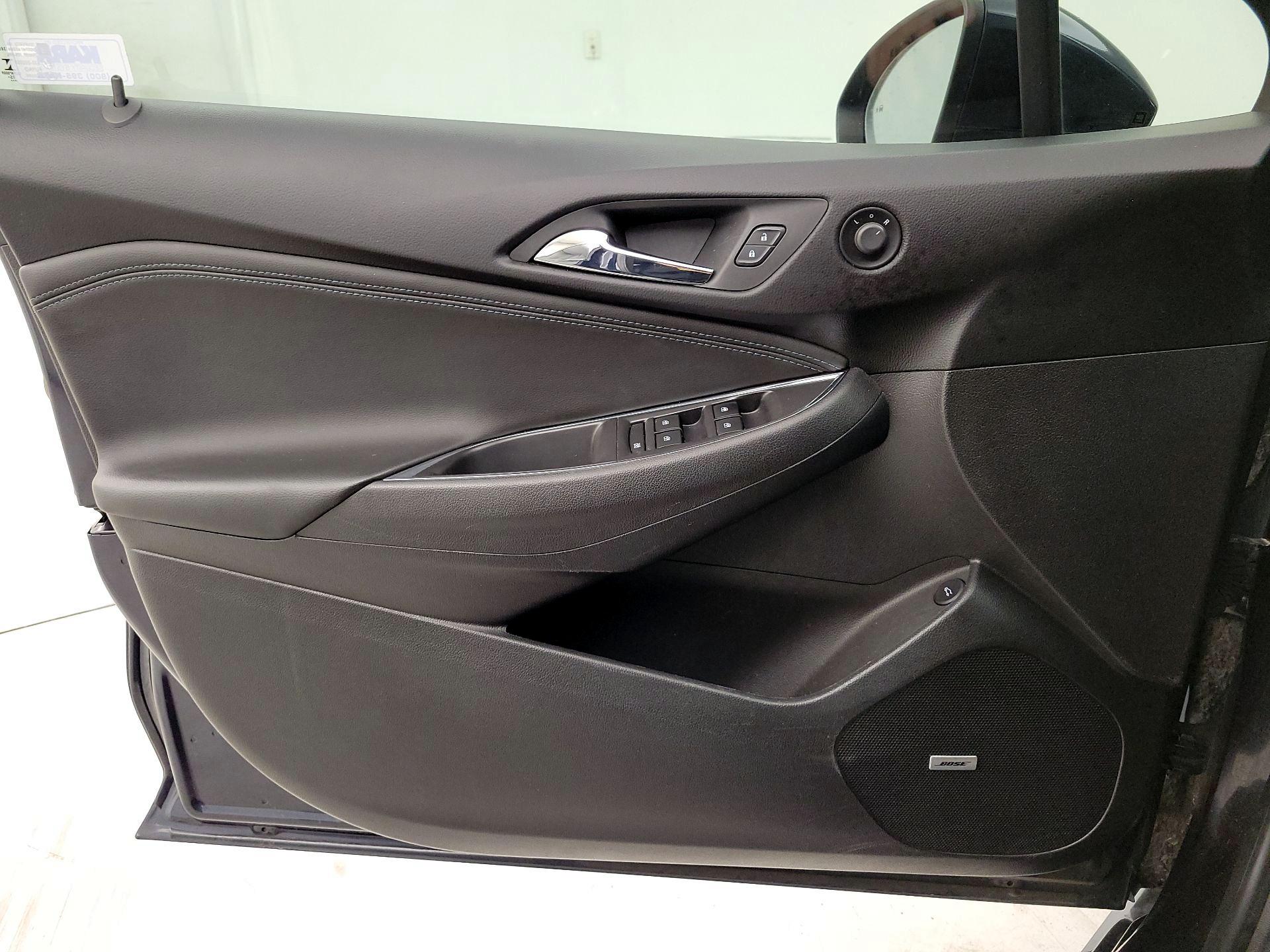 Thumbnail: 2016 Chevrolet Cruze - 12