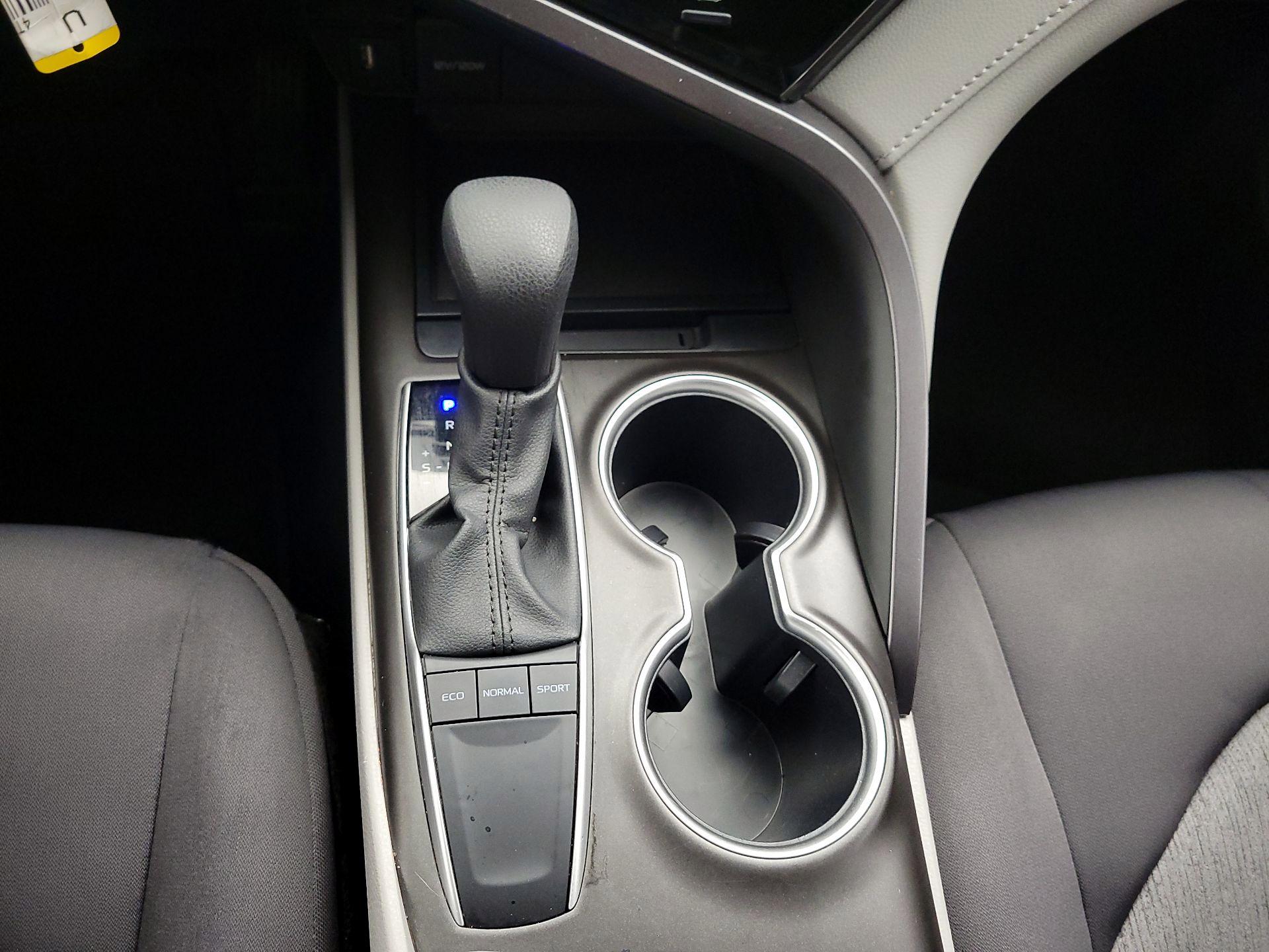 Thumbnail: 2024 Toyota Camry - 17