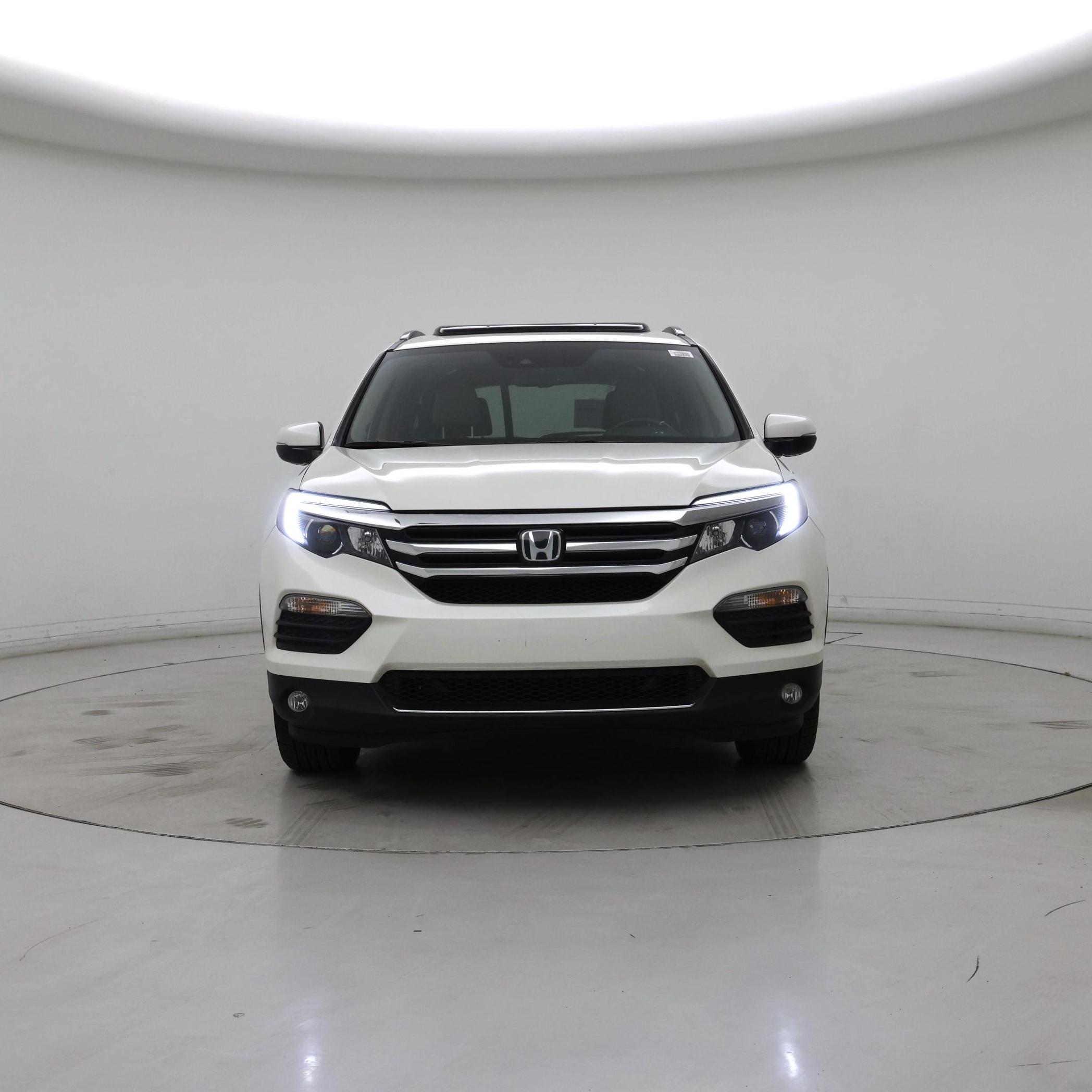 Thumbnail: 2017 Honda Pilot - 5