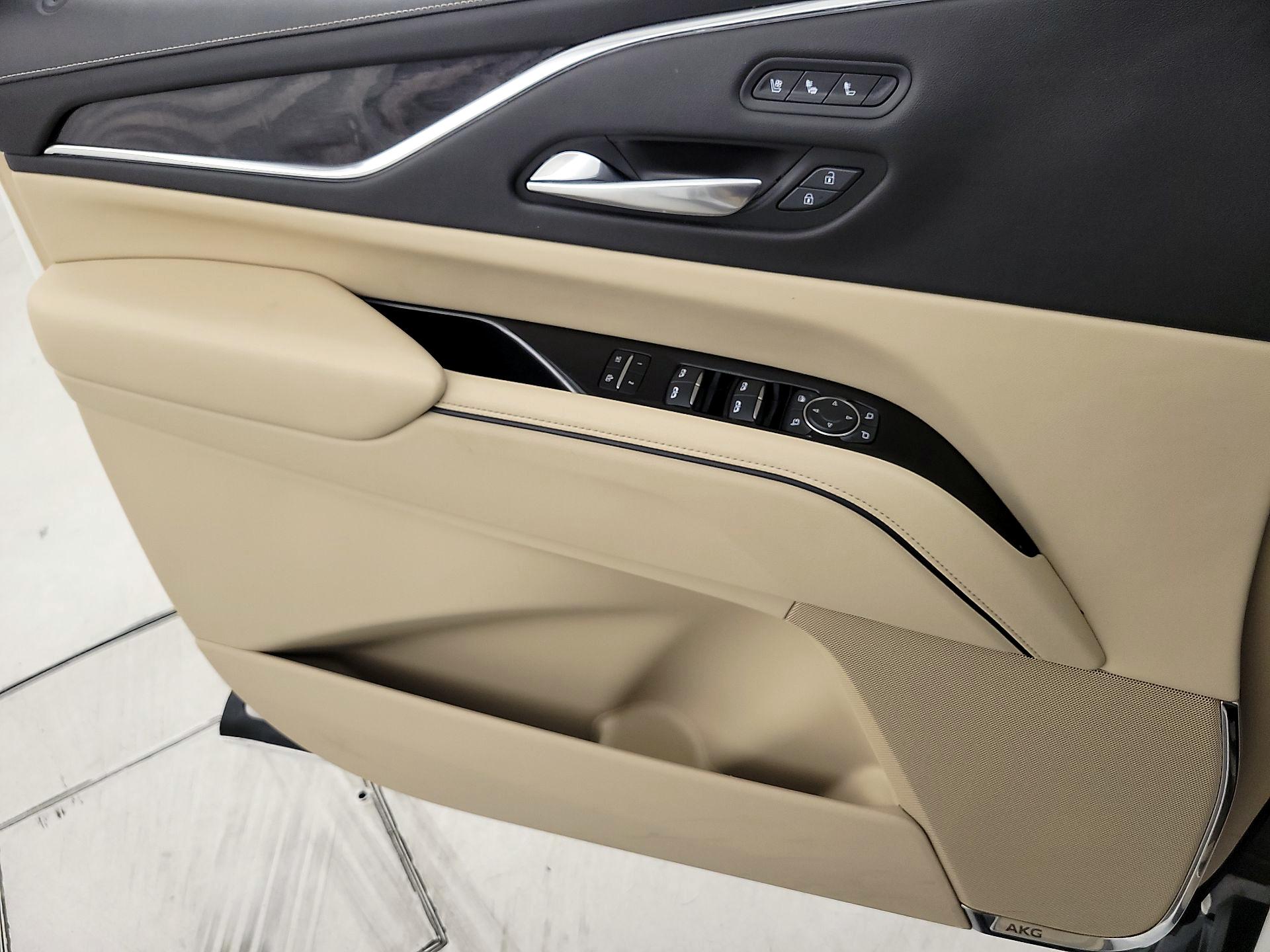 Thumbnail: 2021 Cadillac Escalade - 12