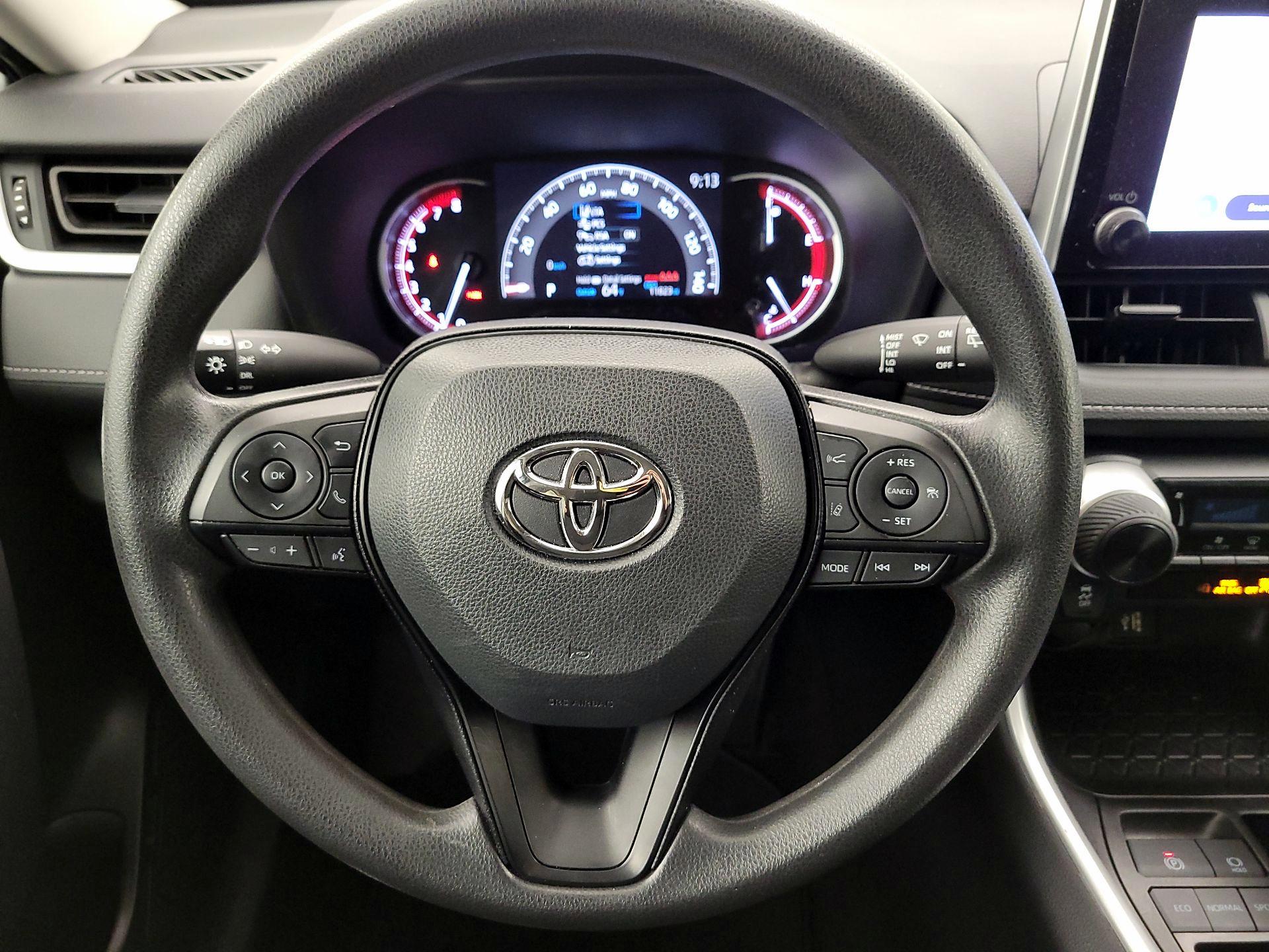 Thumbnail: 2023 Toyota RAV4 - 10