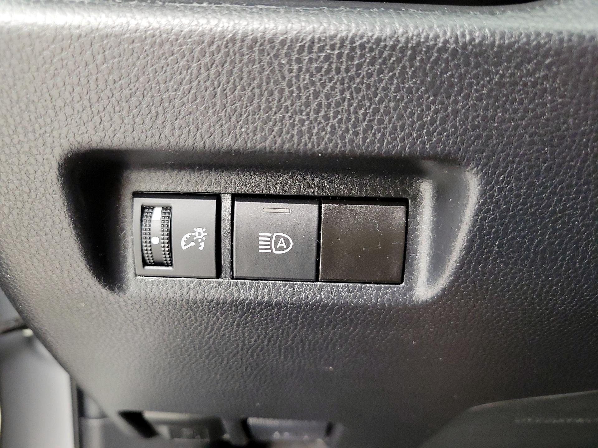 Thumbnail: 2023 Toyota RAV4 - 13