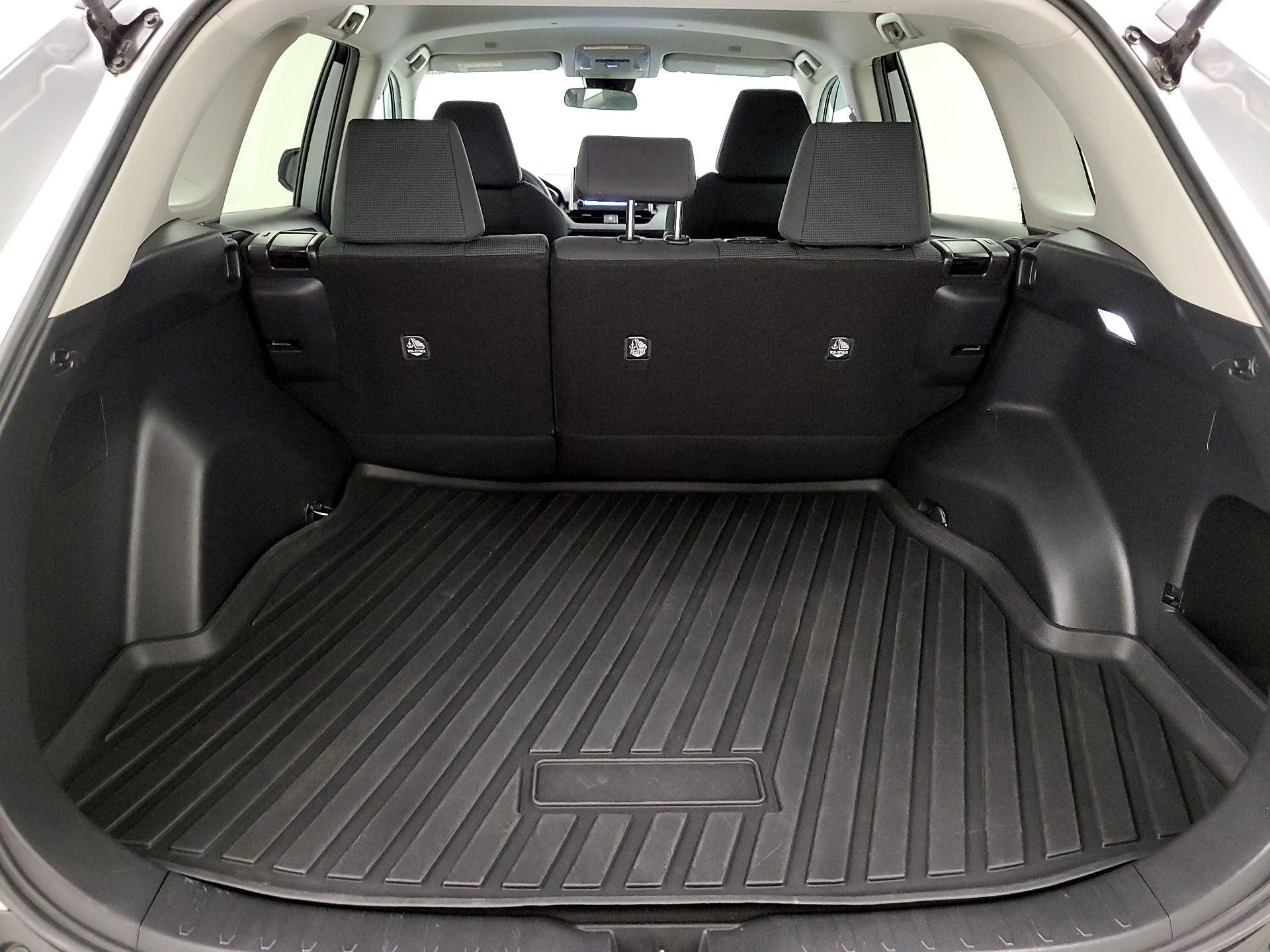 Thumbnail: 2023 Toyota RAV4 - 20