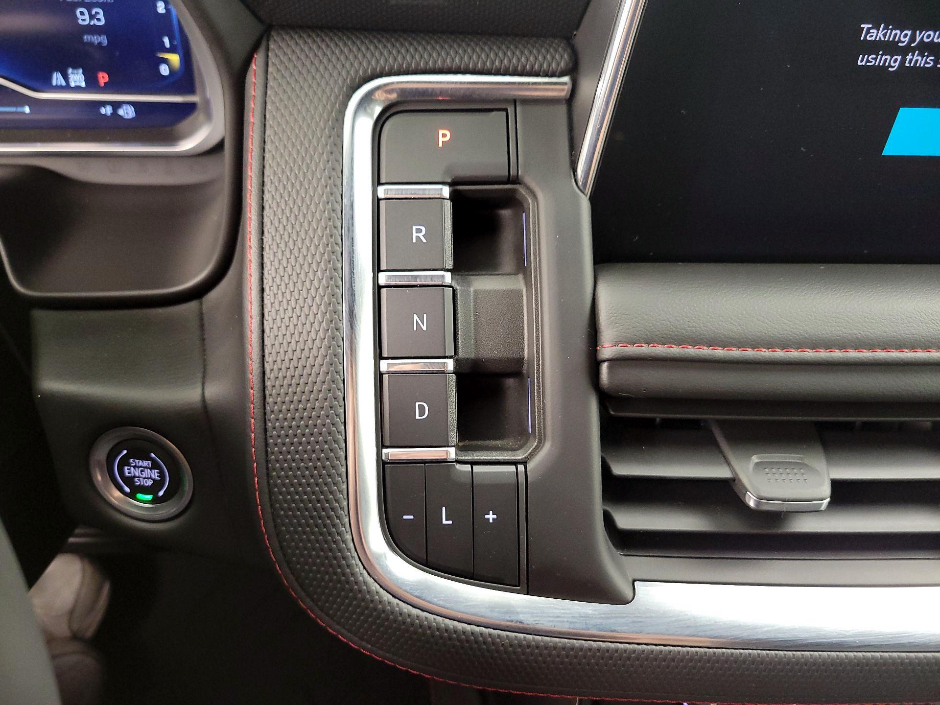 Thumbnail: 2023 Chevrolet Tahoe - 17