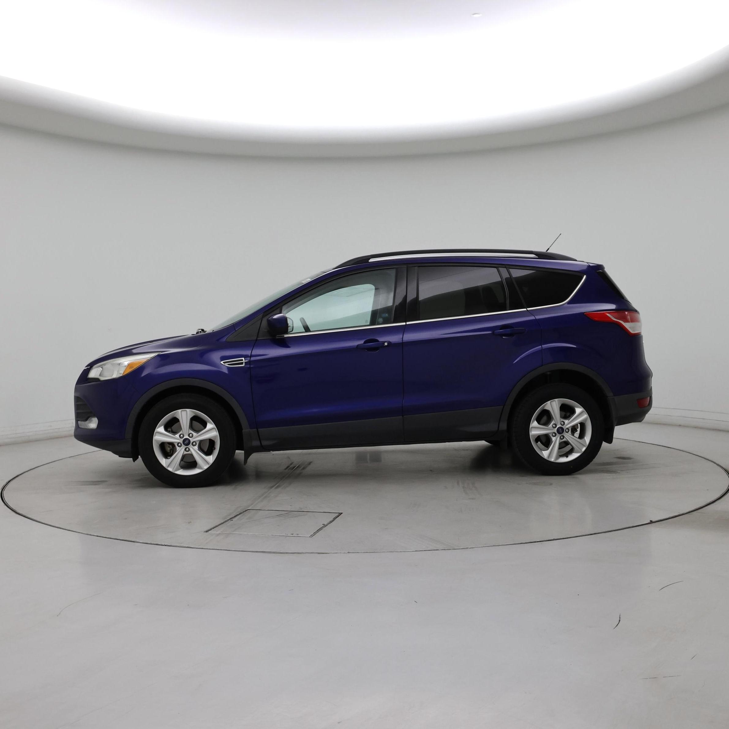 Thumbnail: 2015 Ford Escape - 3