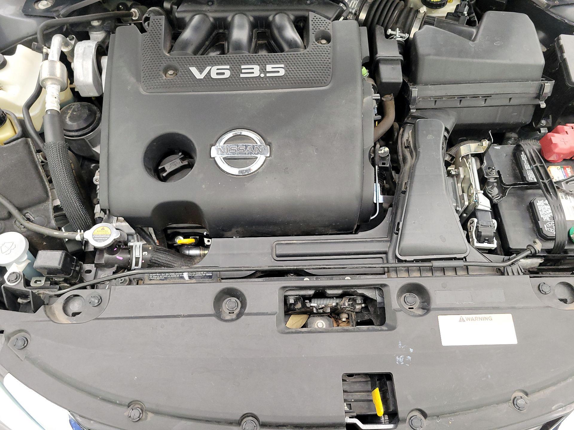 Thumbnail: 2017 Nissan Altima - 17