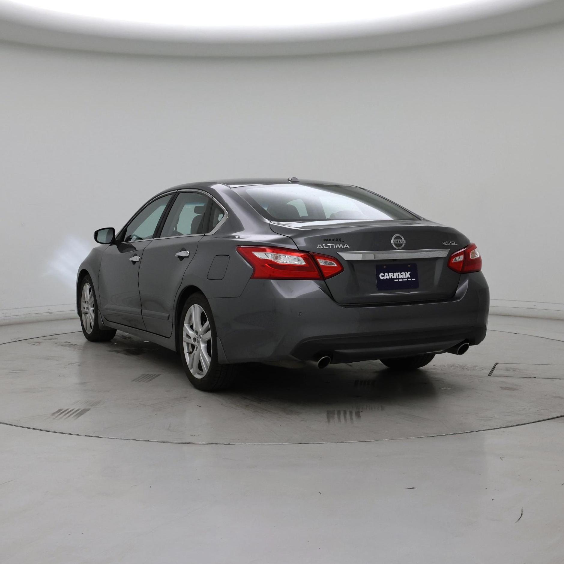 Thumbnail: 2017 Nissan Altima - 2