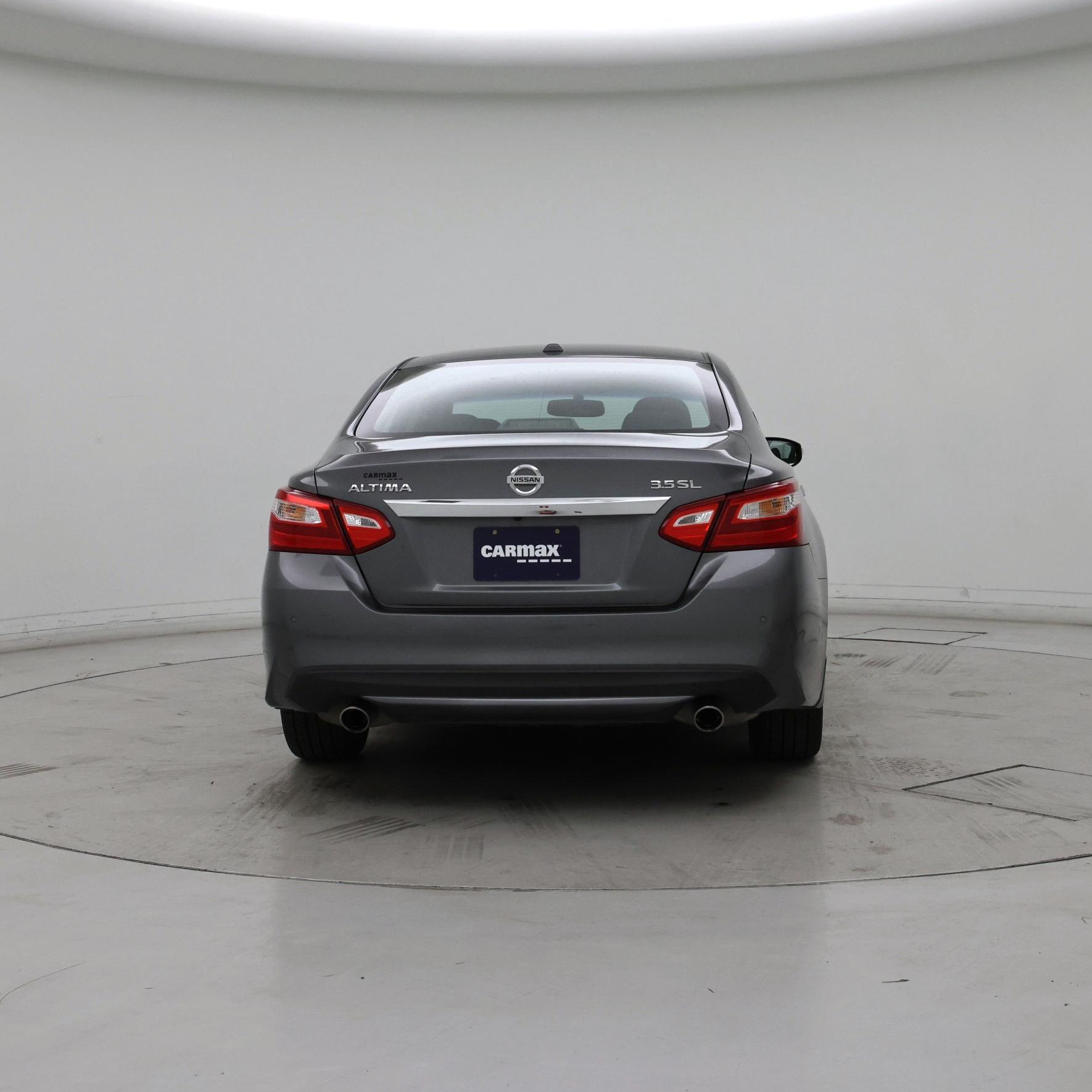 Thumbnail: 2017 Nissan Altima - 6