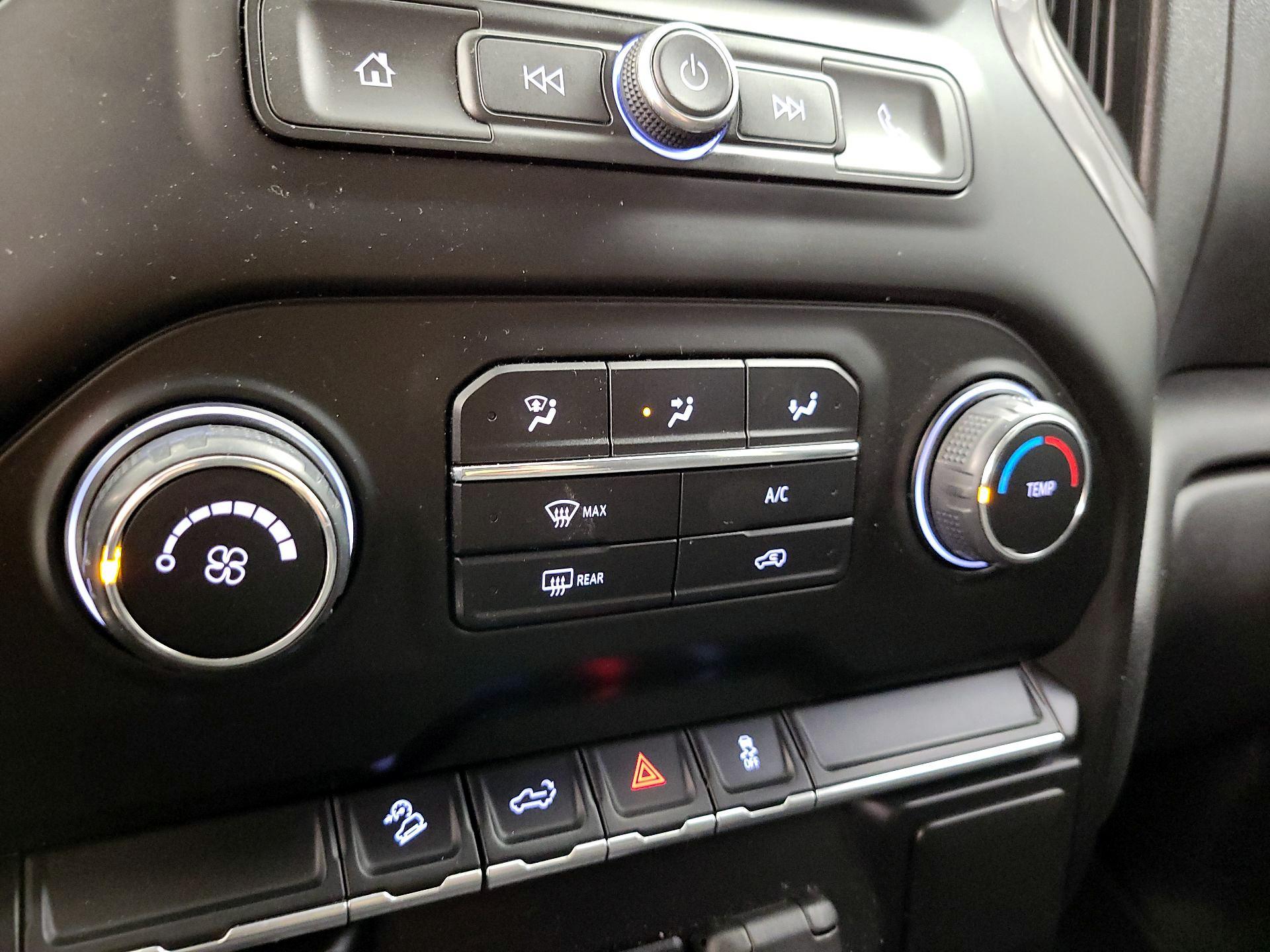 Thumbnail: 2020 Chevrolet Silverado 1500 - 14