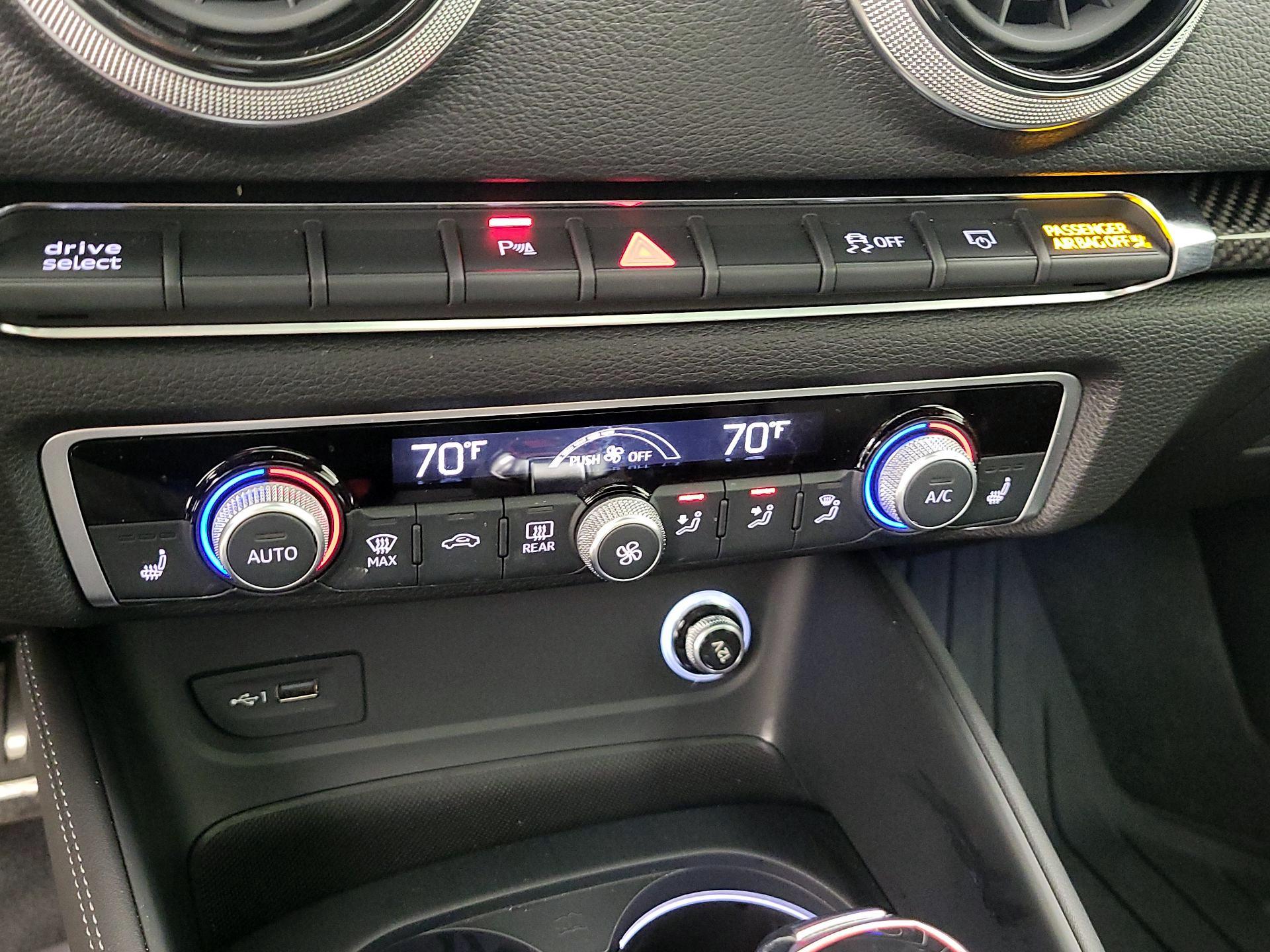 Thumbnail: 2020 Audi RS 3 - 15