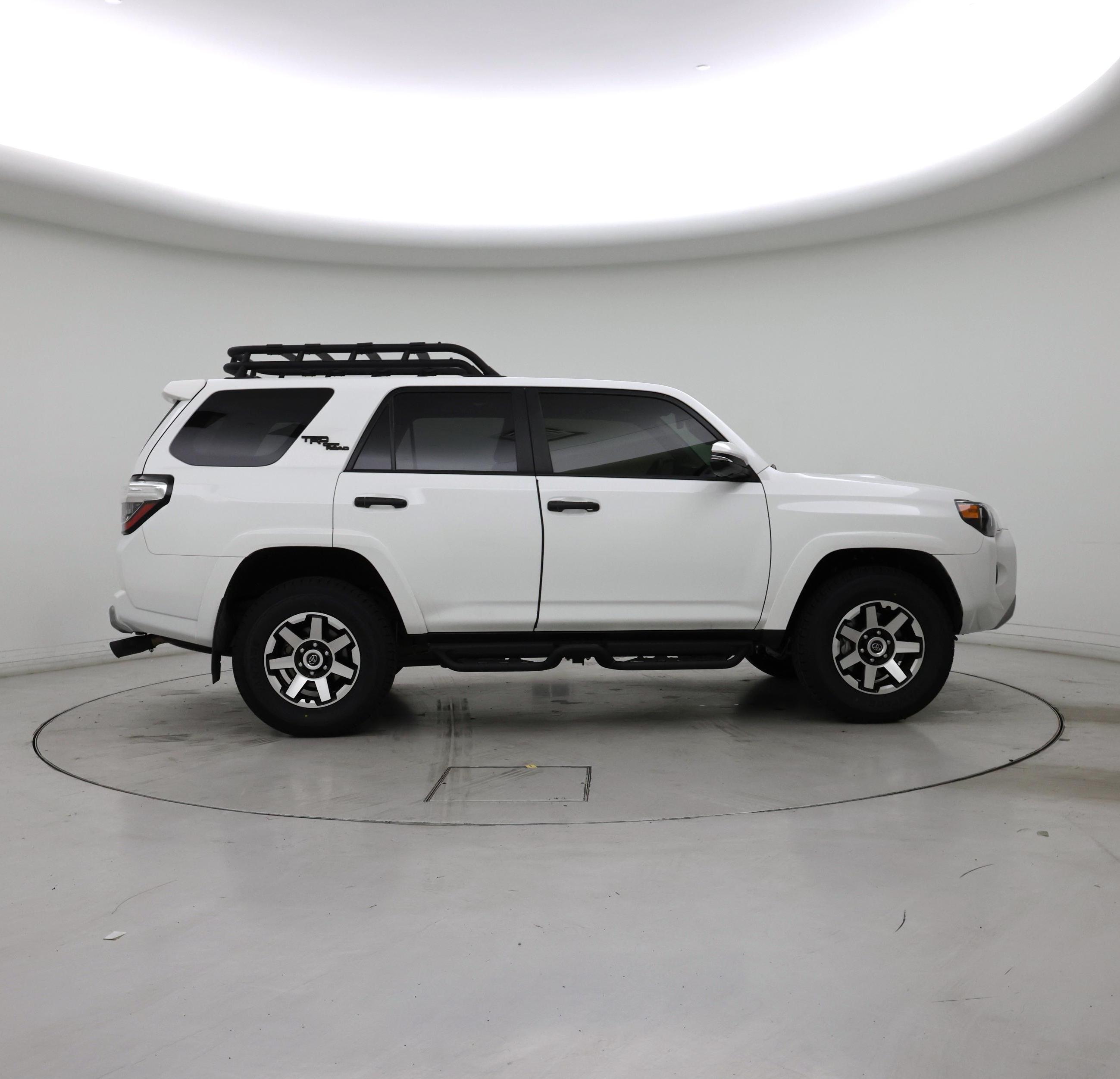 Thumbnail: 2024 Toyota 4Runner - 7