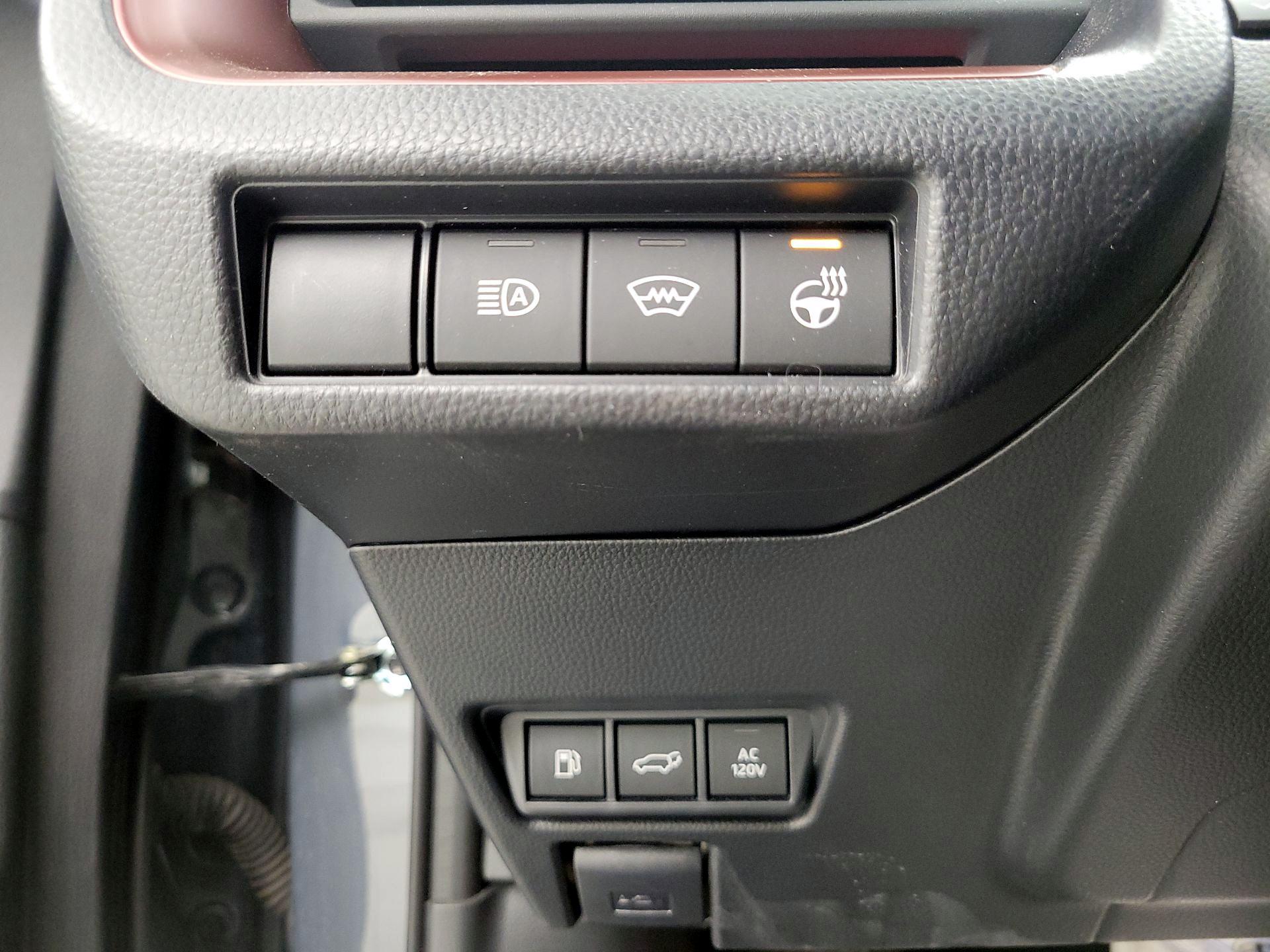 Thumbnail: 2024 Toyota Prius Prime - 13