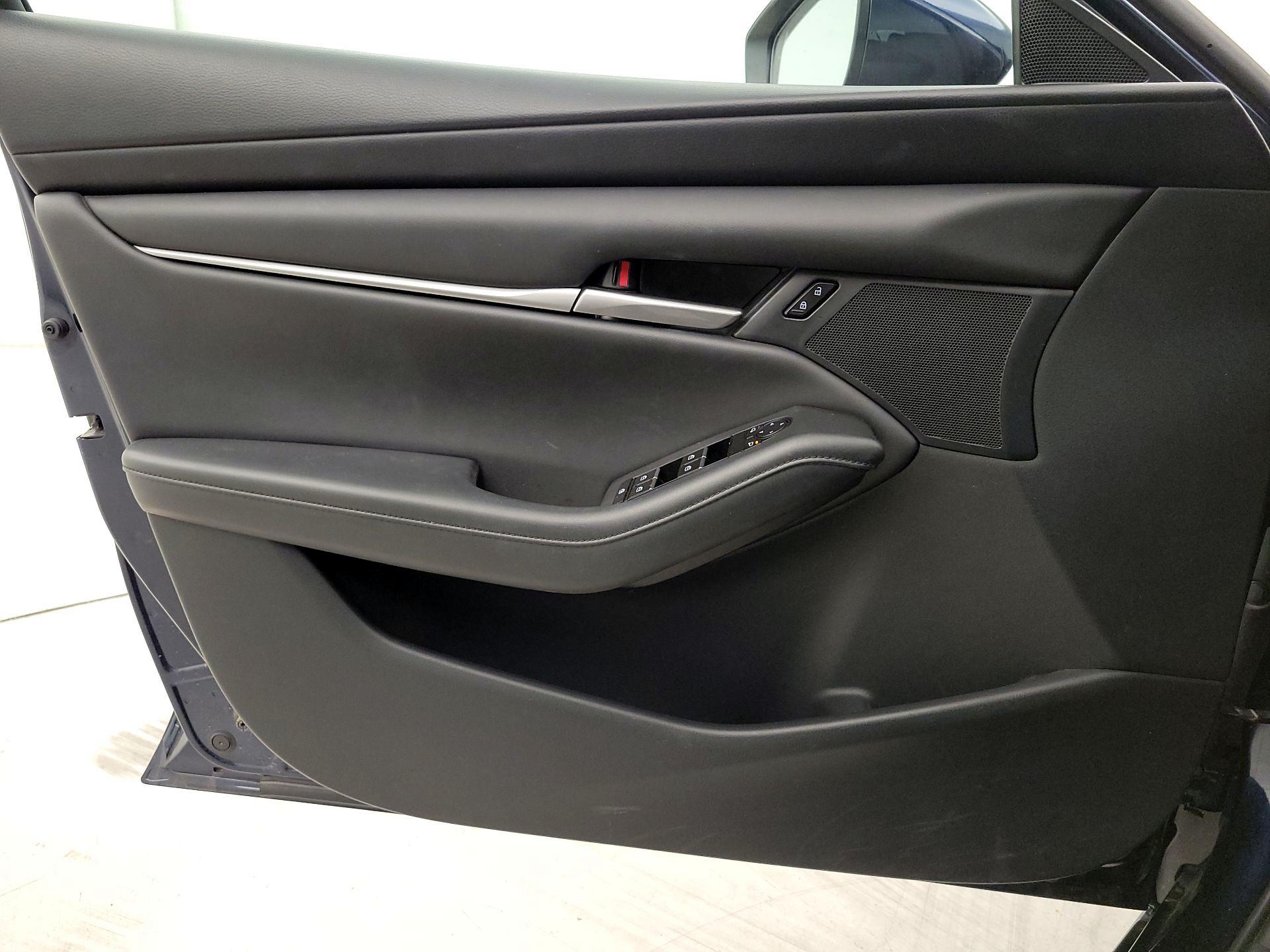 Thumbnail: 2021 Mazda Mazda3 - 12