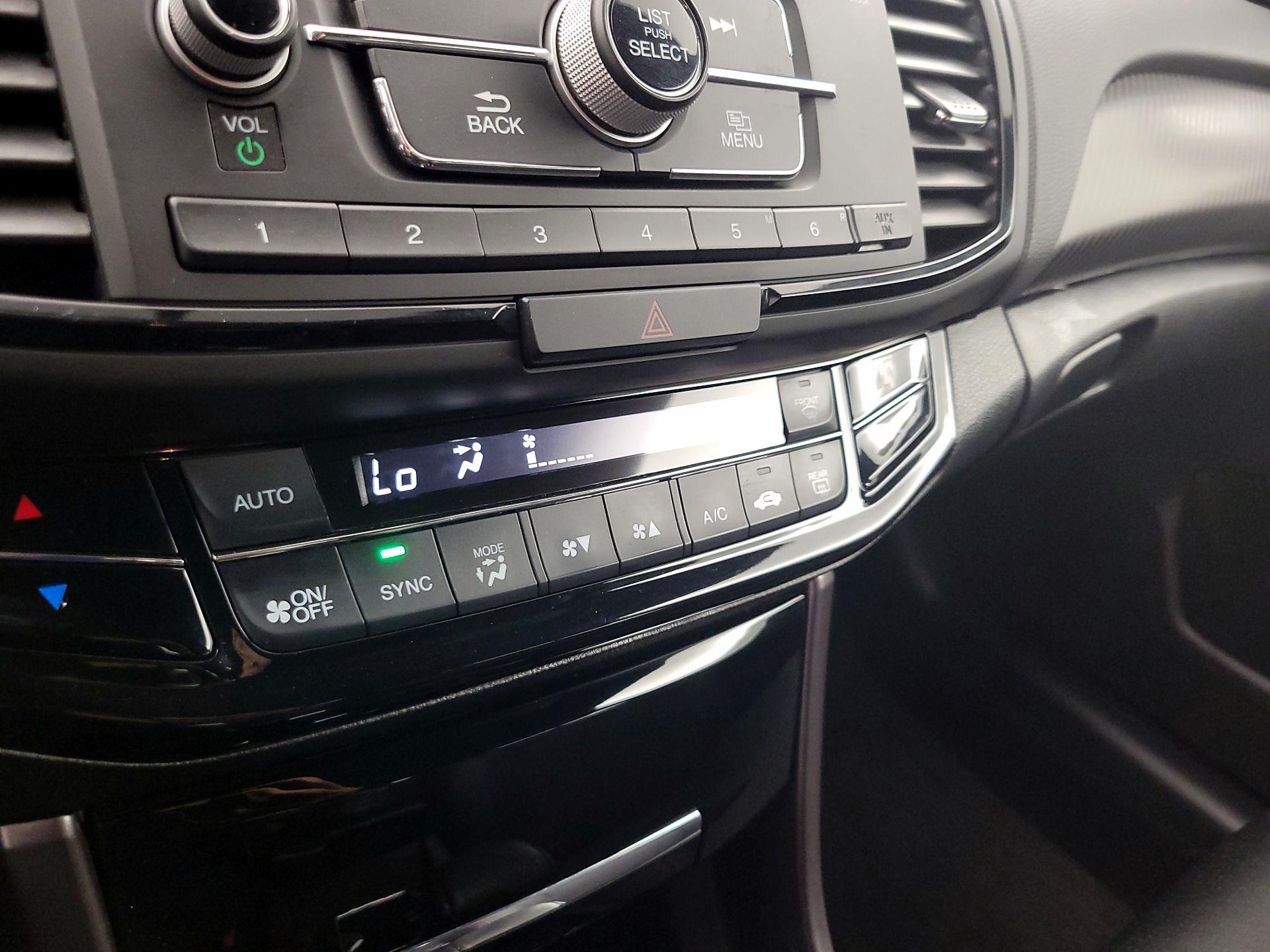 Thumbnail: 2017 Honda Accord - 15